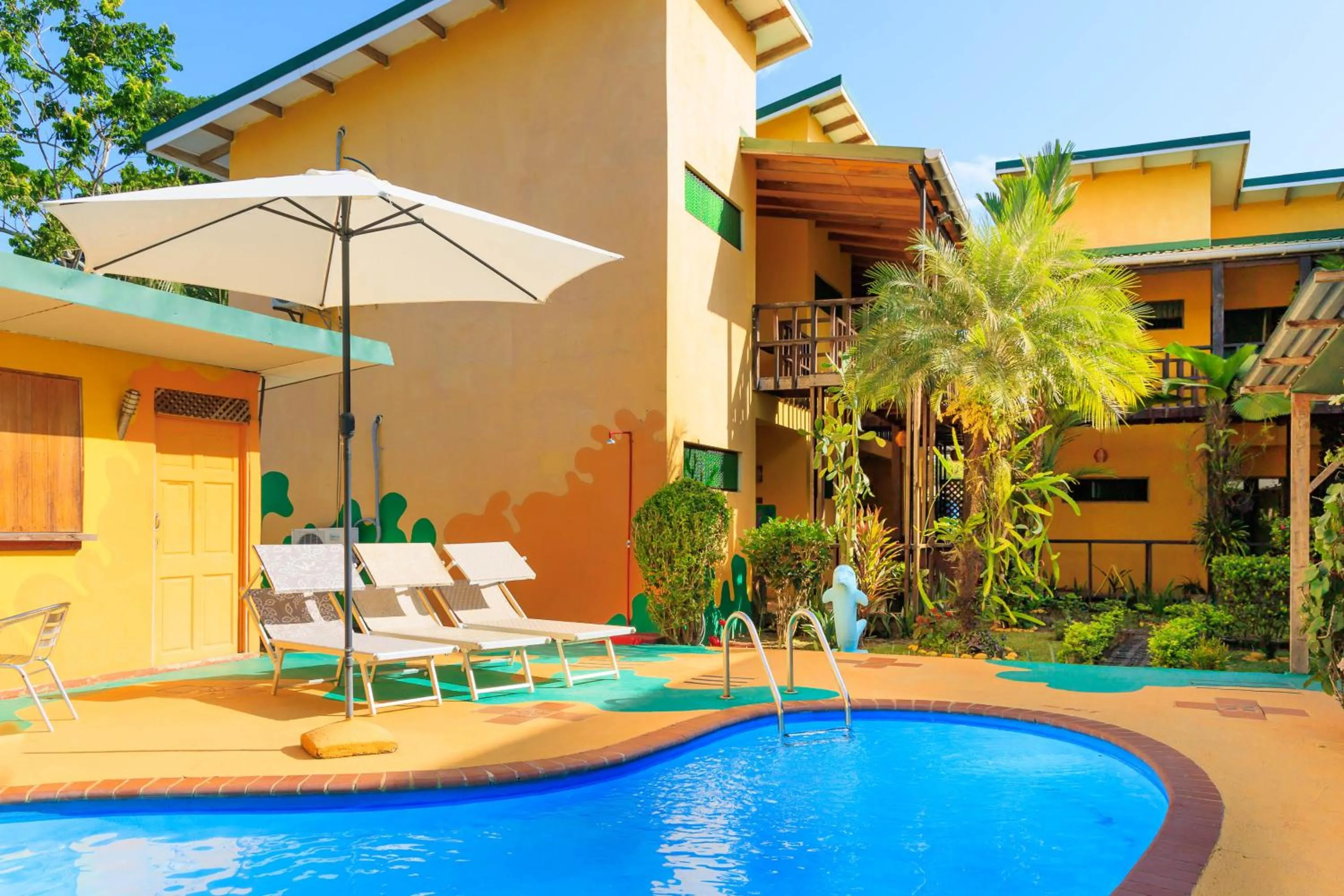 Property building in Hotel Boutique La Casa de las Flores