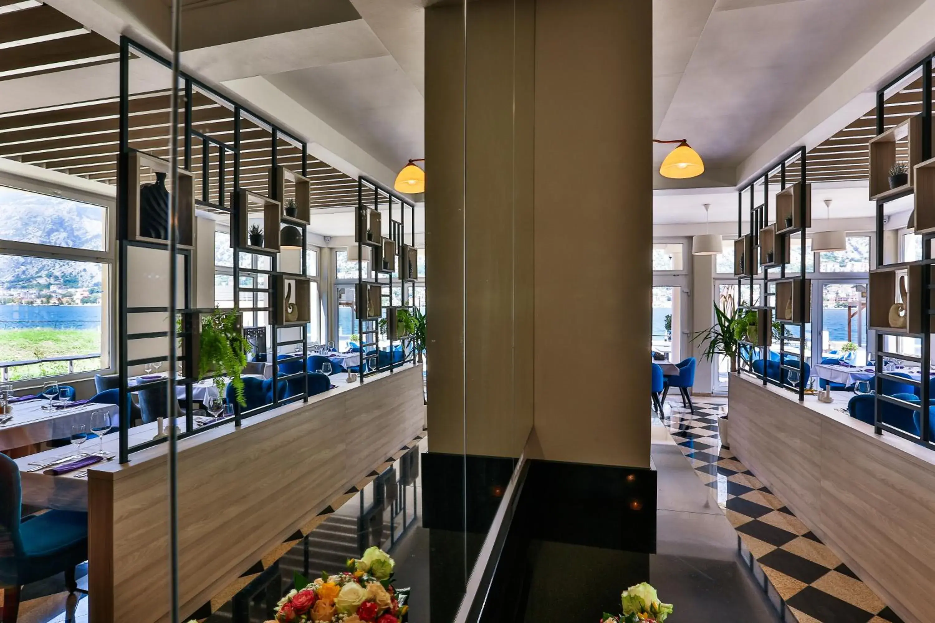 Restaurant/places to eat in Montebay Perla Restaurant/places to eat in Montebay Perla