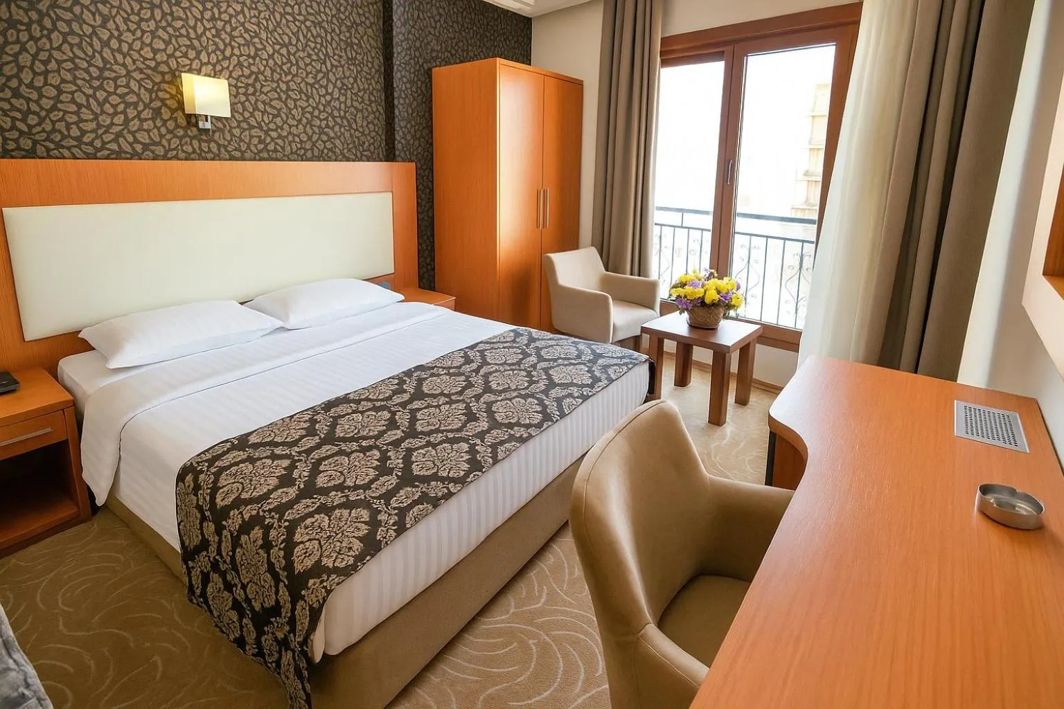 Photo of the whole room, Bed in Grand Hotel Avcılar