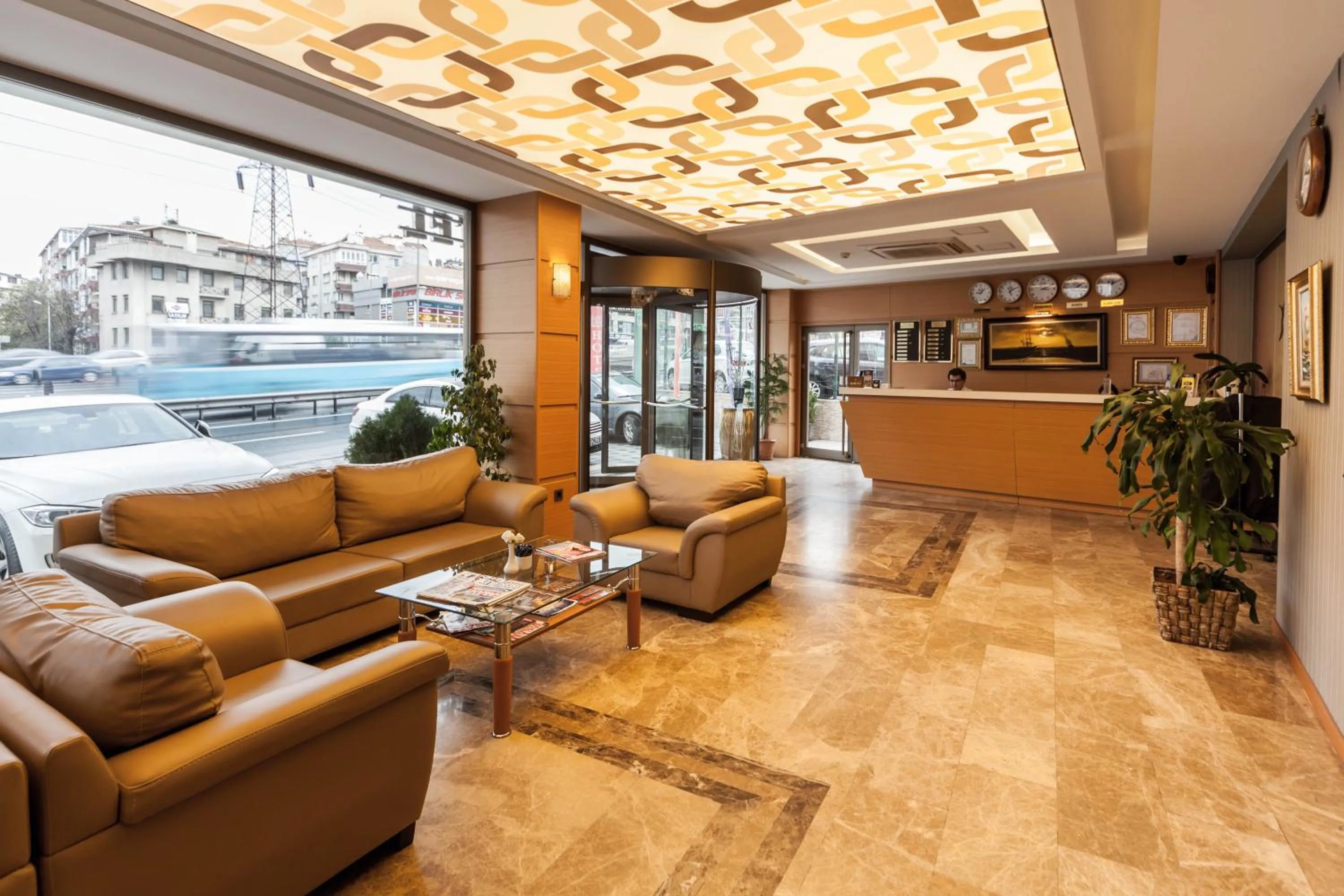 Lobby or reception in Grand Hotel Avcılar