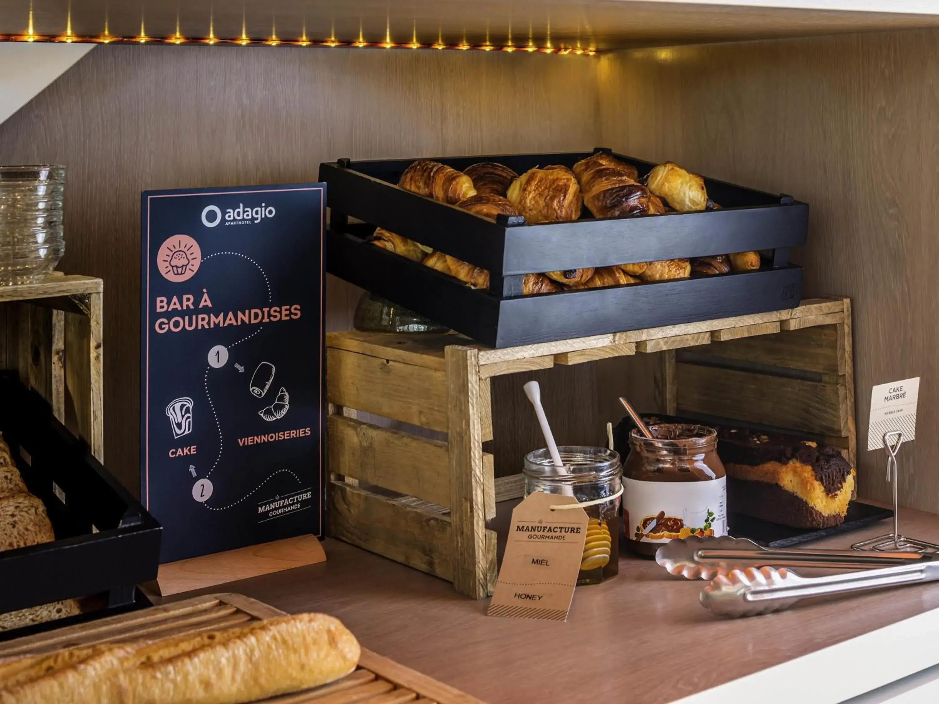 Breakfast in Aparthotel Adagio Access Paris La Villette Breakfast in Aparthotel Adagio Access Paris La Villette