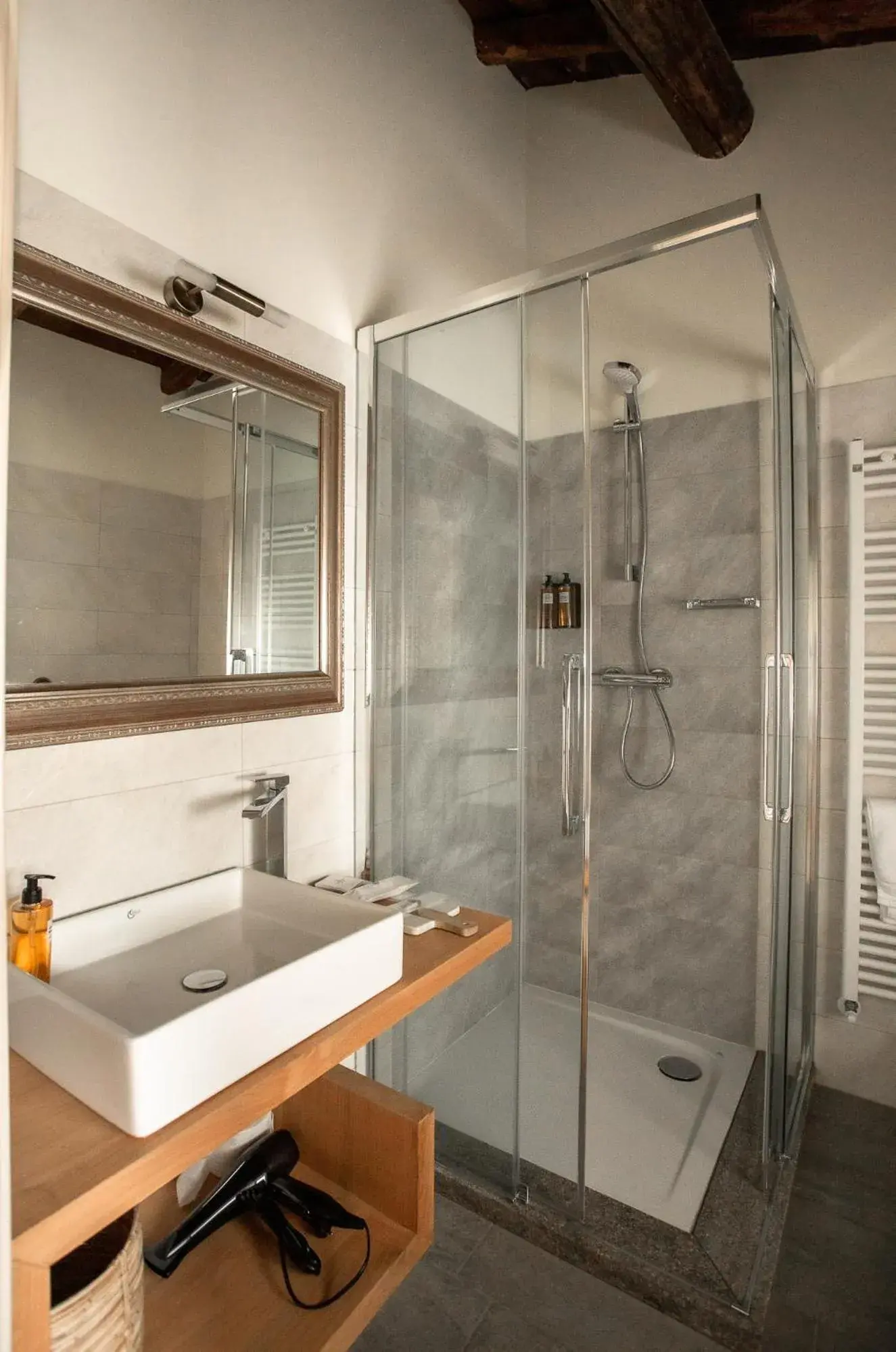 Double Room - single occupancy in foresteria stazzona Double Room - single occupancy in foresteria stazzona