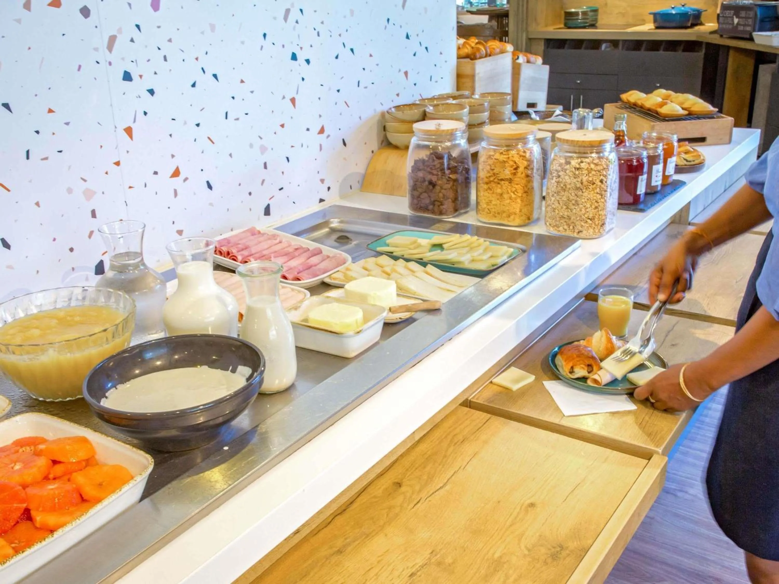 Other in ibis Salon de Provence