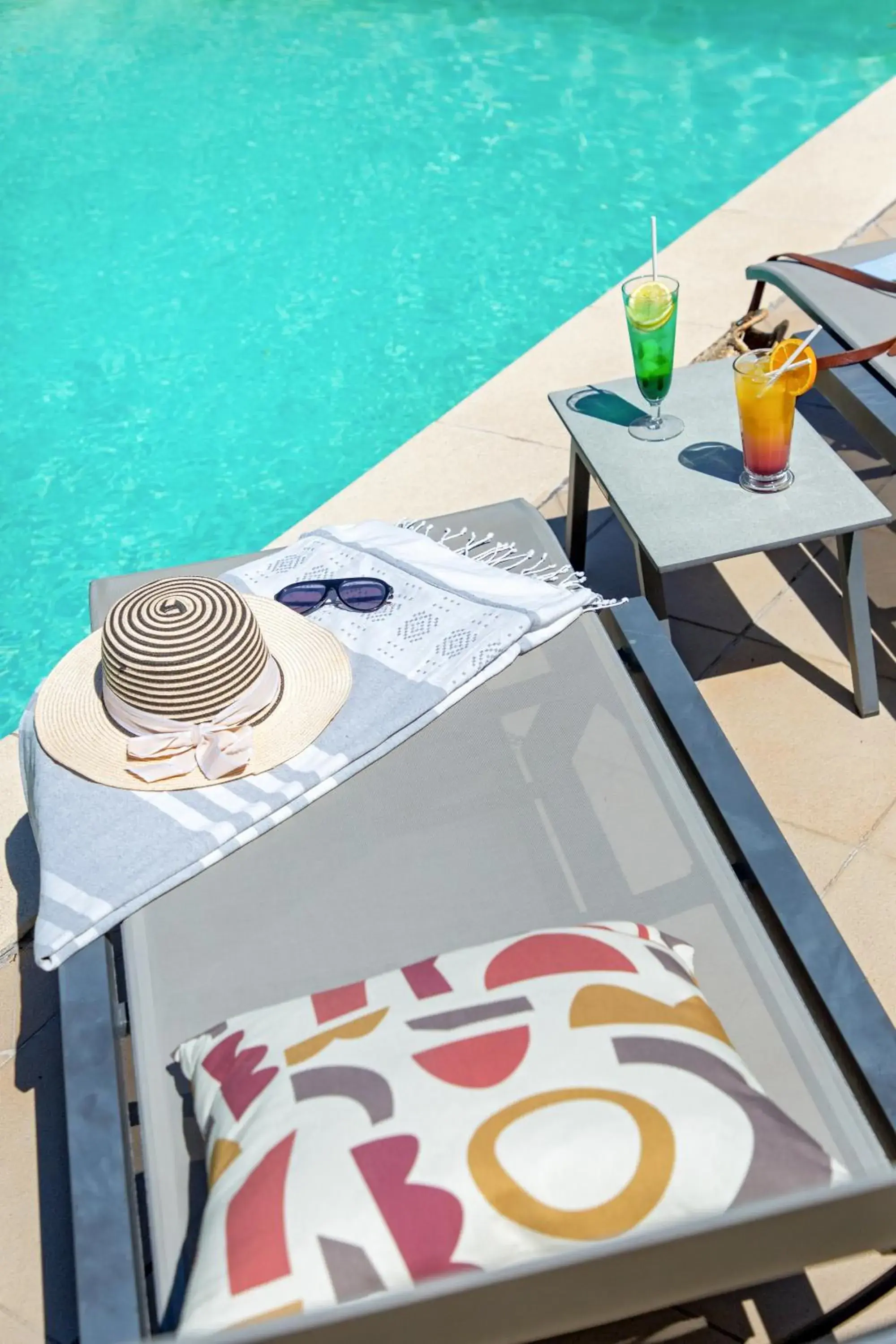 Swimming pool in ibis Salon de Provence Swimming pool in ibis Salon de Provence