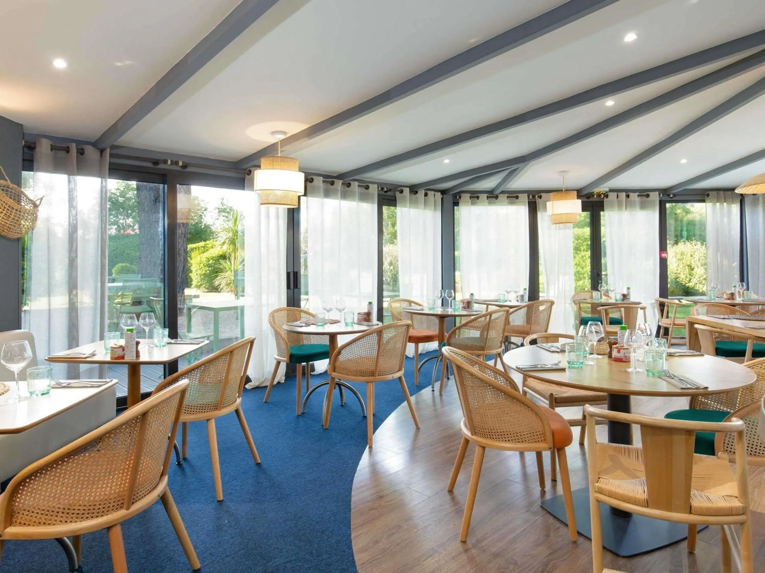 Property building in ibis Salon de Provence Property building in ibis Salon de Provence