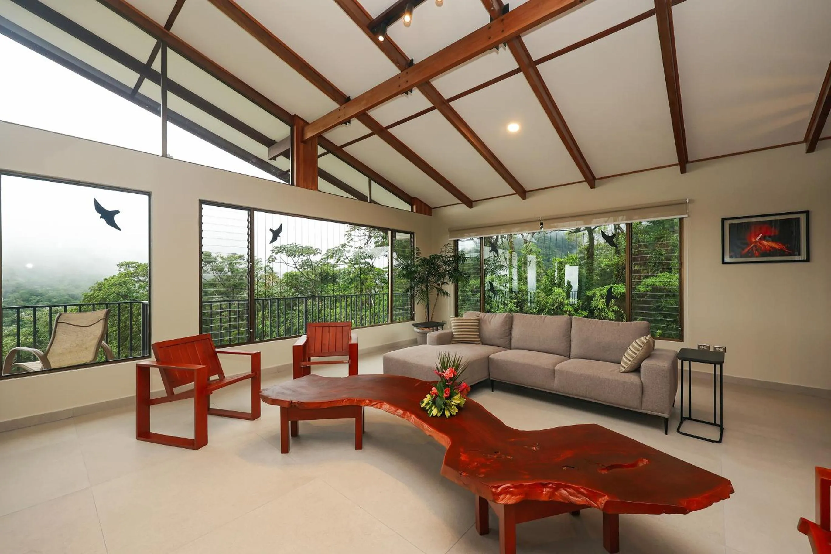 Living room in Arenal Observatory Lodge & Trails