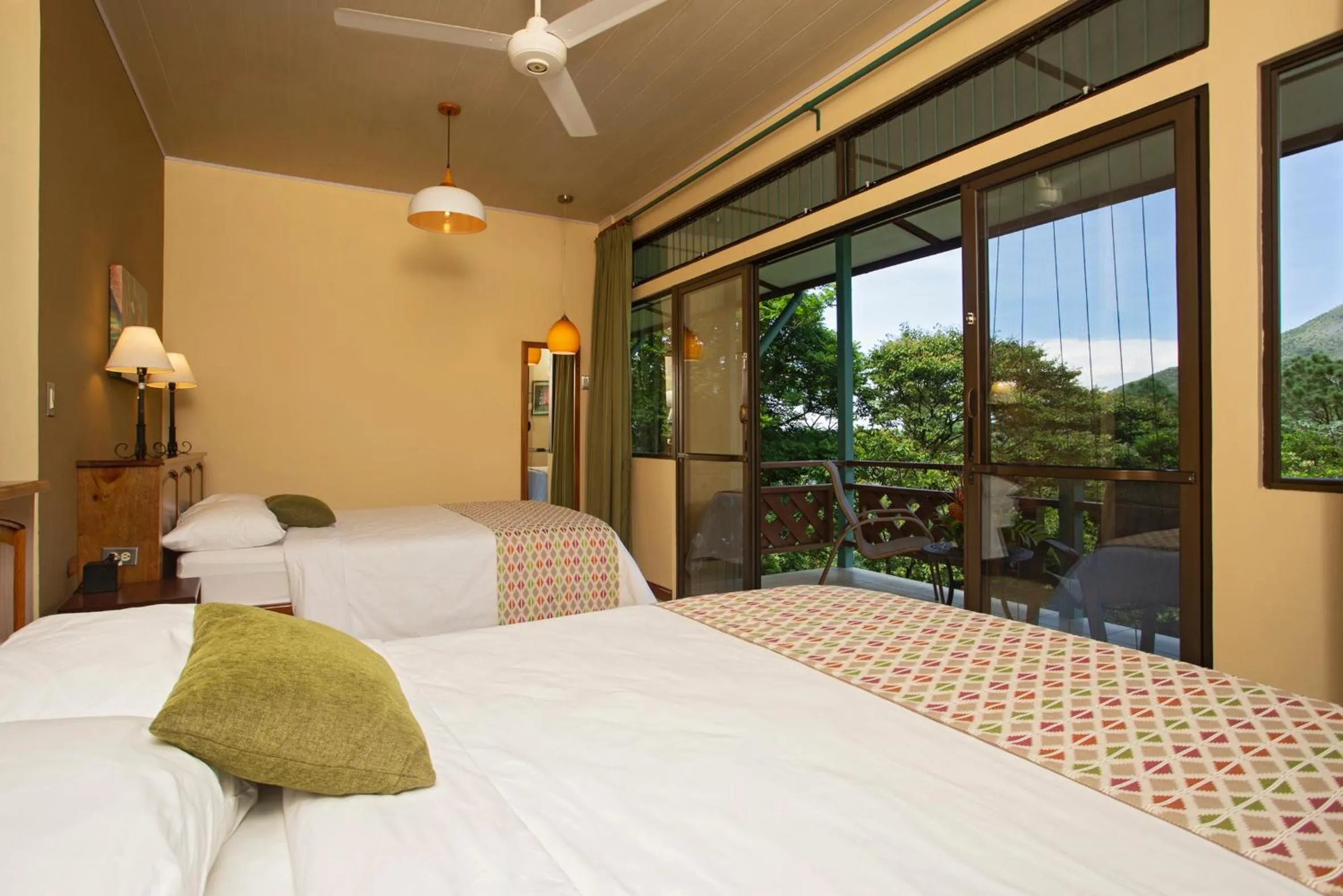 Bedroom, Bed in Arenal Observatory Lodge & Trails