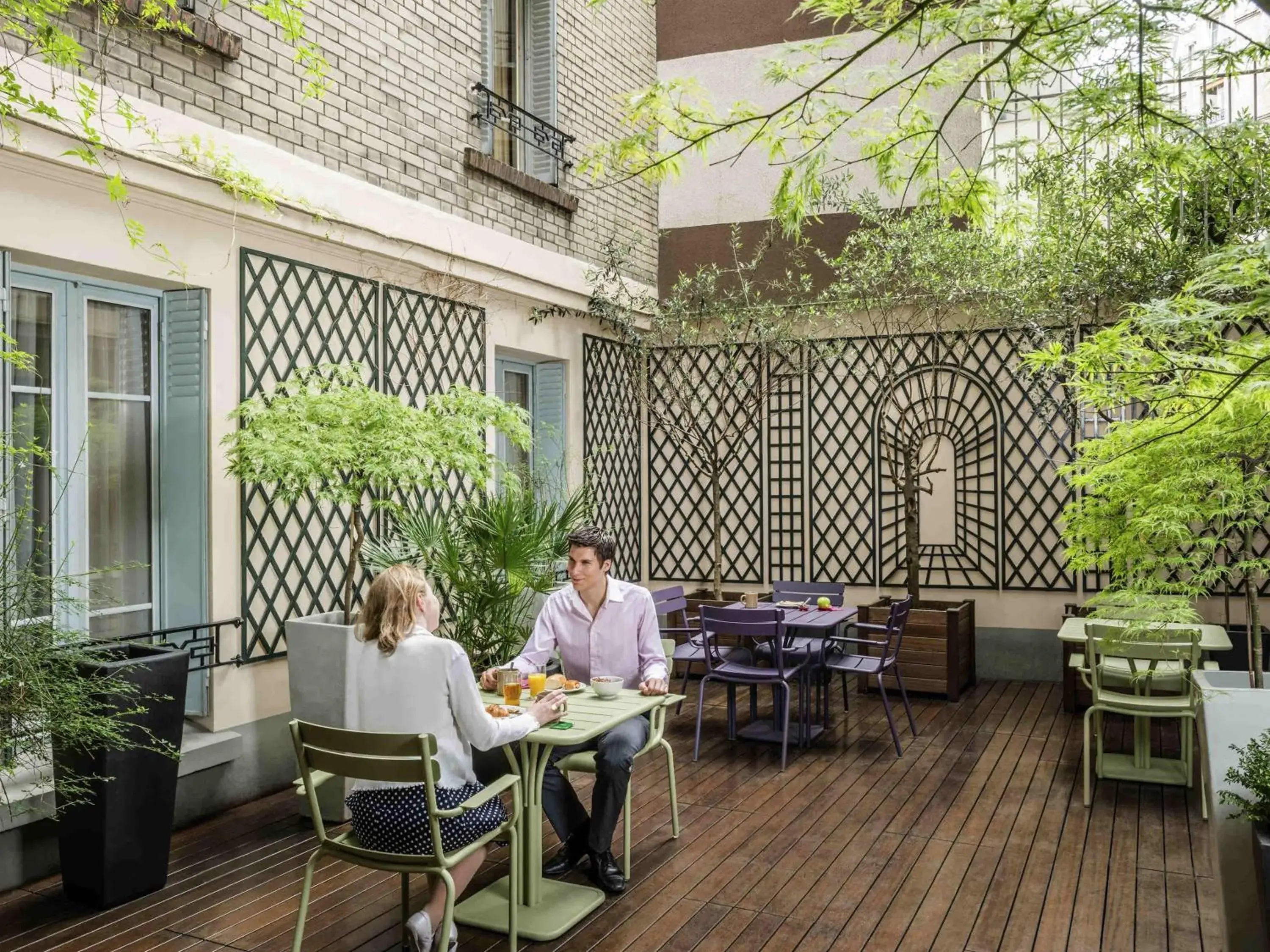 Property building in Aparthotel Adagio Access Paris Philippe Auguste Property building in Aparthotel Adagio Access Paris Philippe Auguste