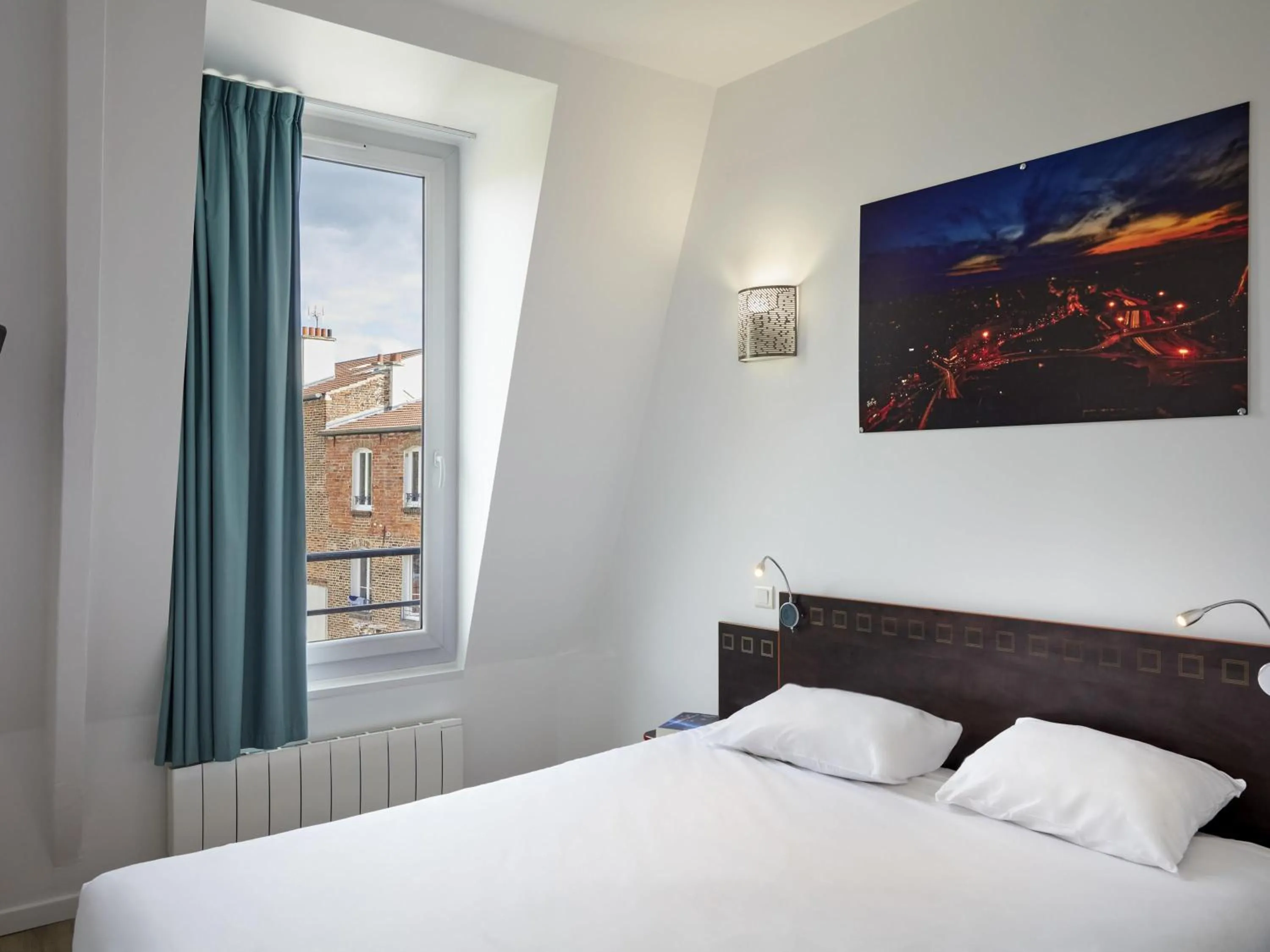 Bedroom, Bed in Aparthotel Adagio Access Paris Philippe Auguste