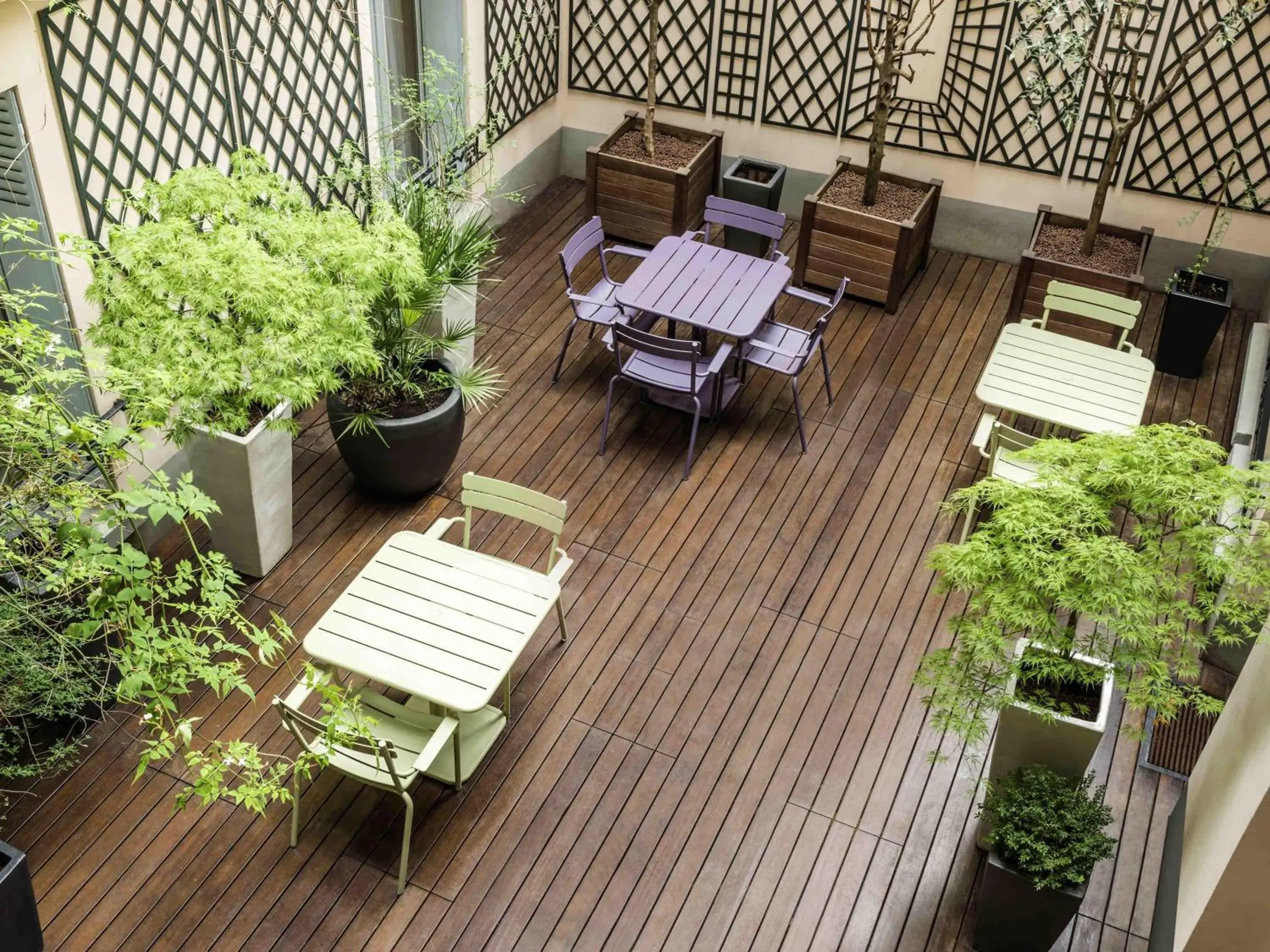 Property building in Aparthotel Adagio Access Paris Philippe Auguste Property building in Aparthotel Adagio Access Paris Philippe Auguste