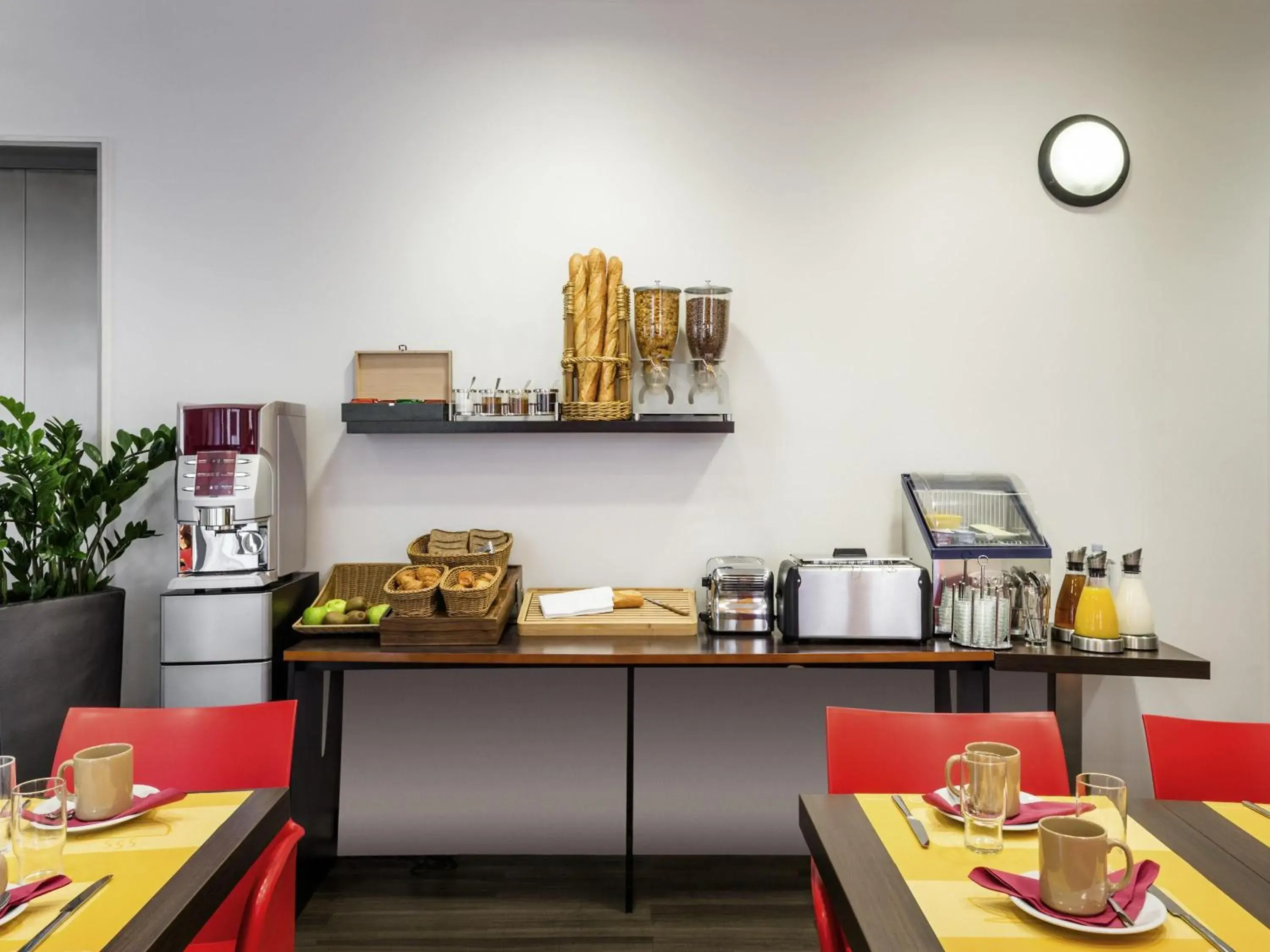 Breakfast in Aparthotel Adagio Access Paris Philippe Auguste Breakfast in Aparthotel Adagio Access Paris Philippe Auguste