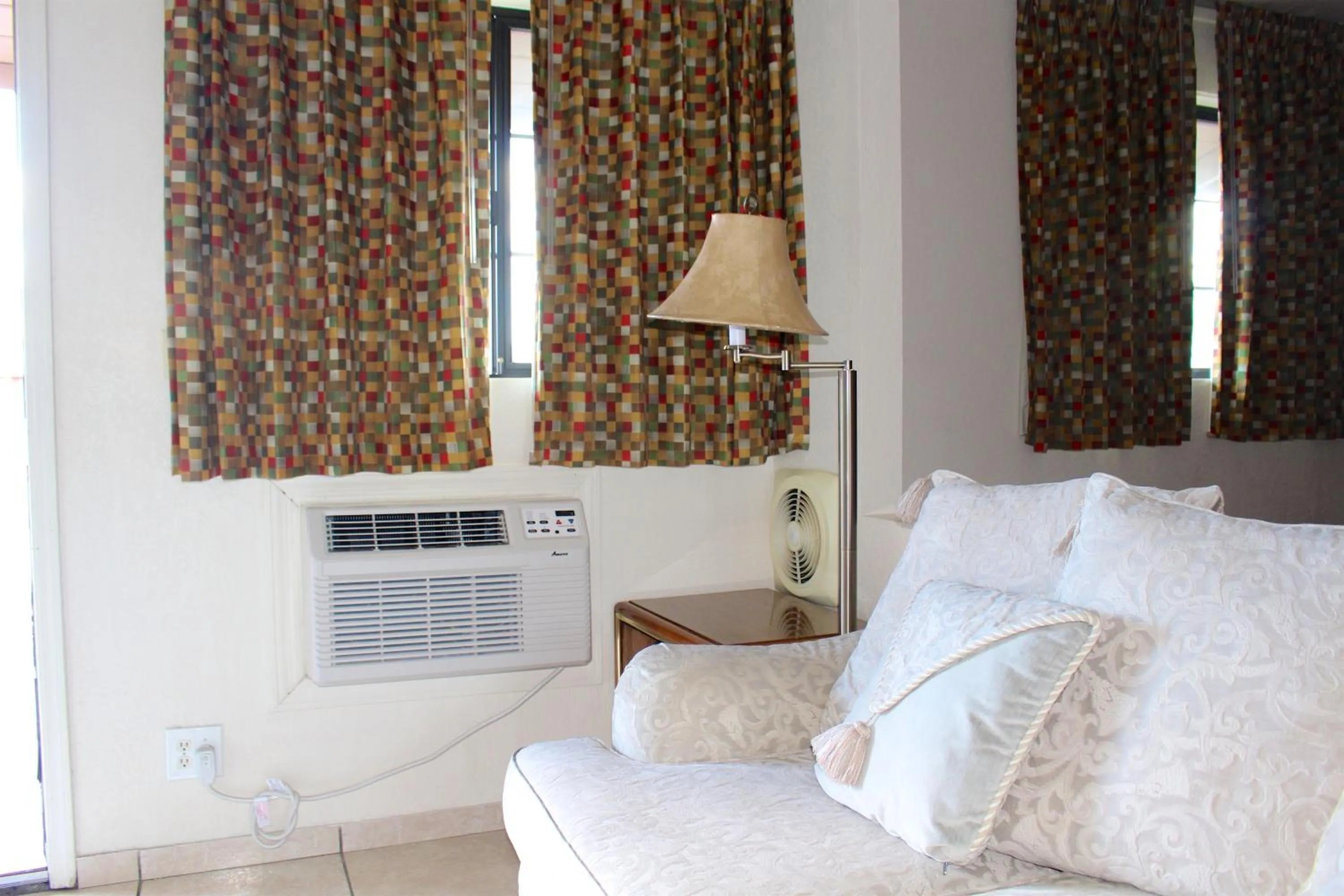 Bed in Starlite Motel