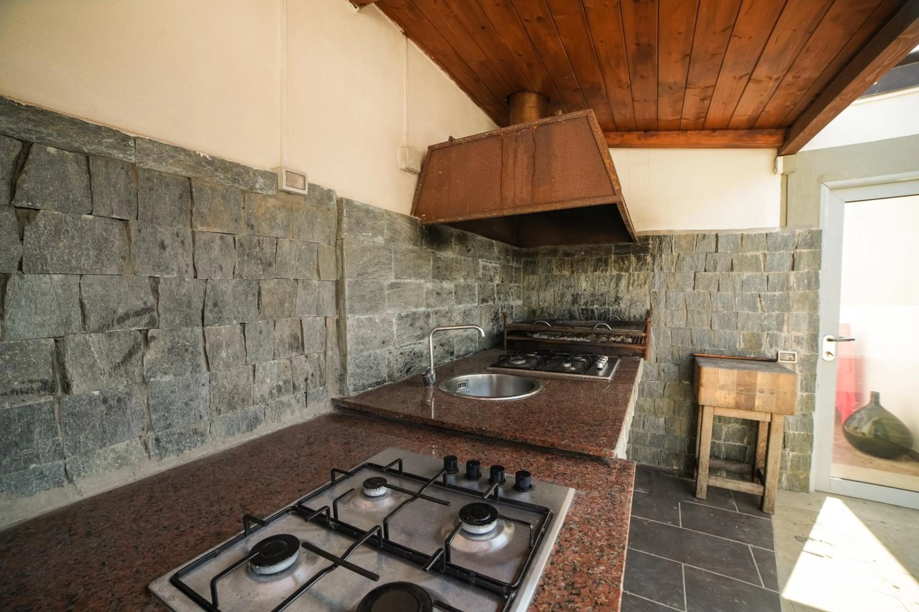 Kitchen or kitchenette in Villa Miramare