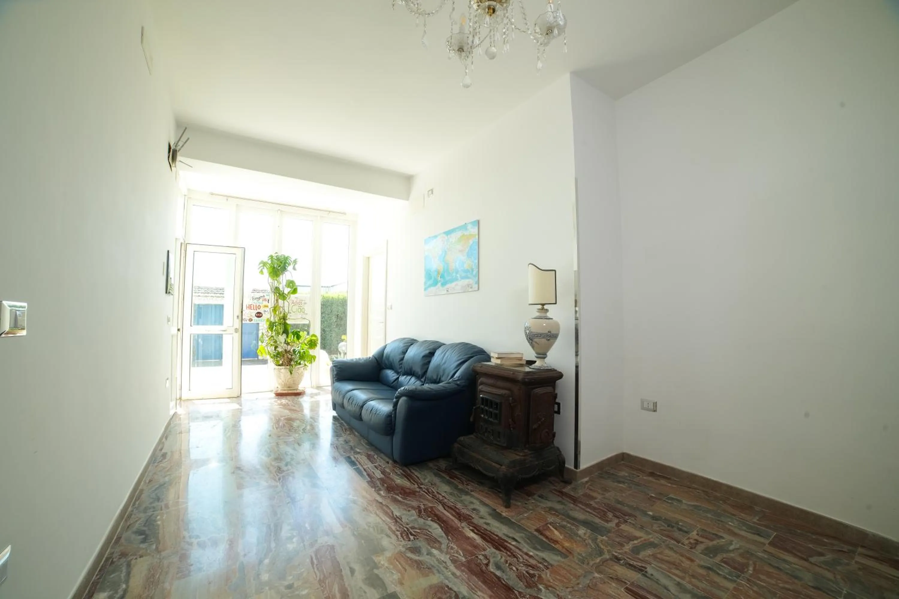 Facade/entrance in Villa Miramare