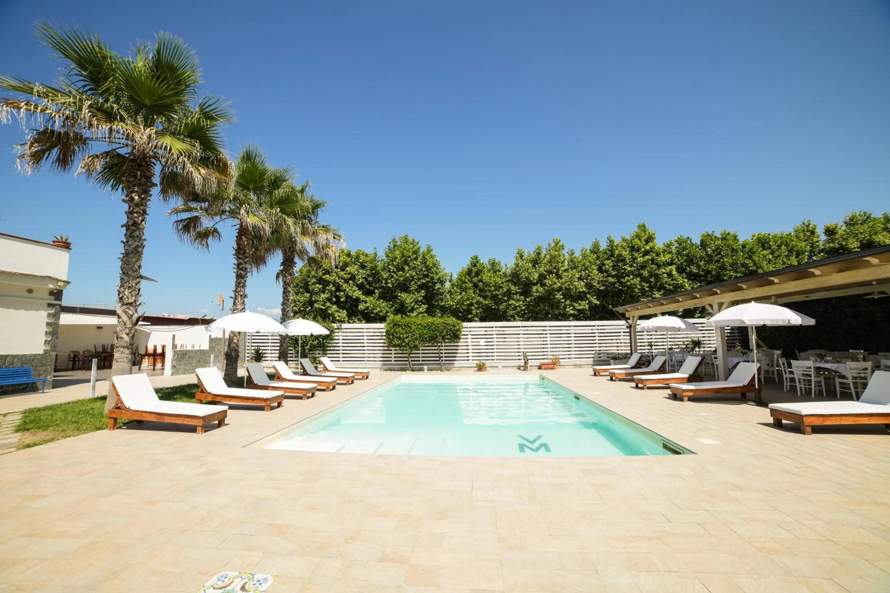 Swimming pool in Villa Miramare