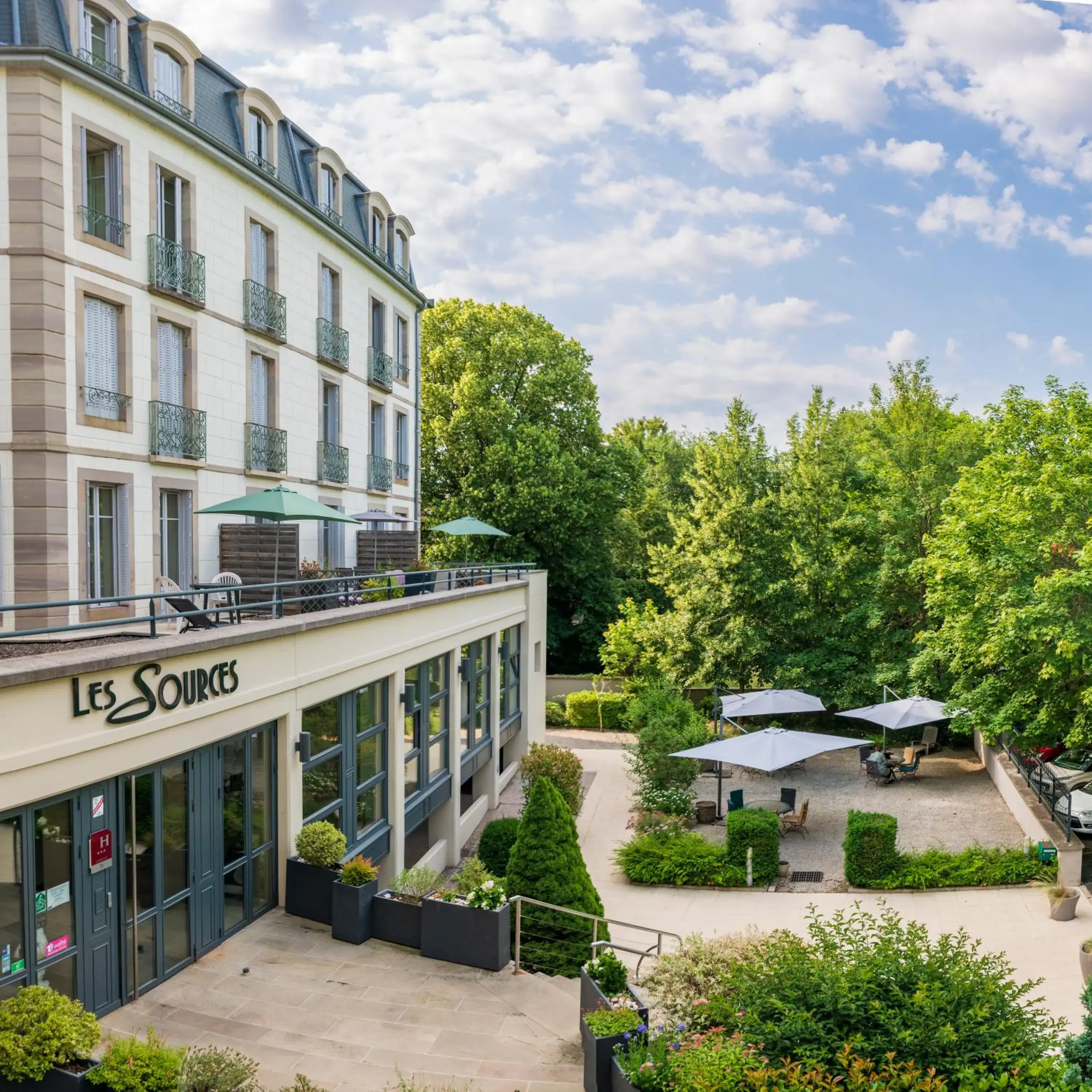 HOTEL CERISE - LES SOURCES Luxeuil-les-Bains HOTEL CERISE - LES SOURCES Luxeuil-les-Bains