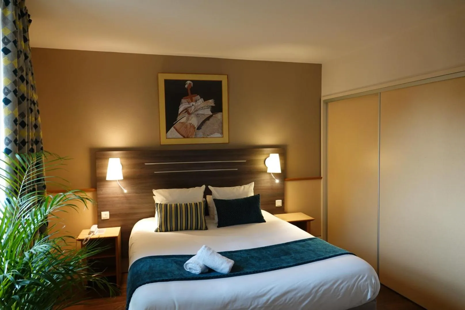 Bedroom, Bed in HOTEL CERISE - LES SOURCES Luxeuil-les-Bains