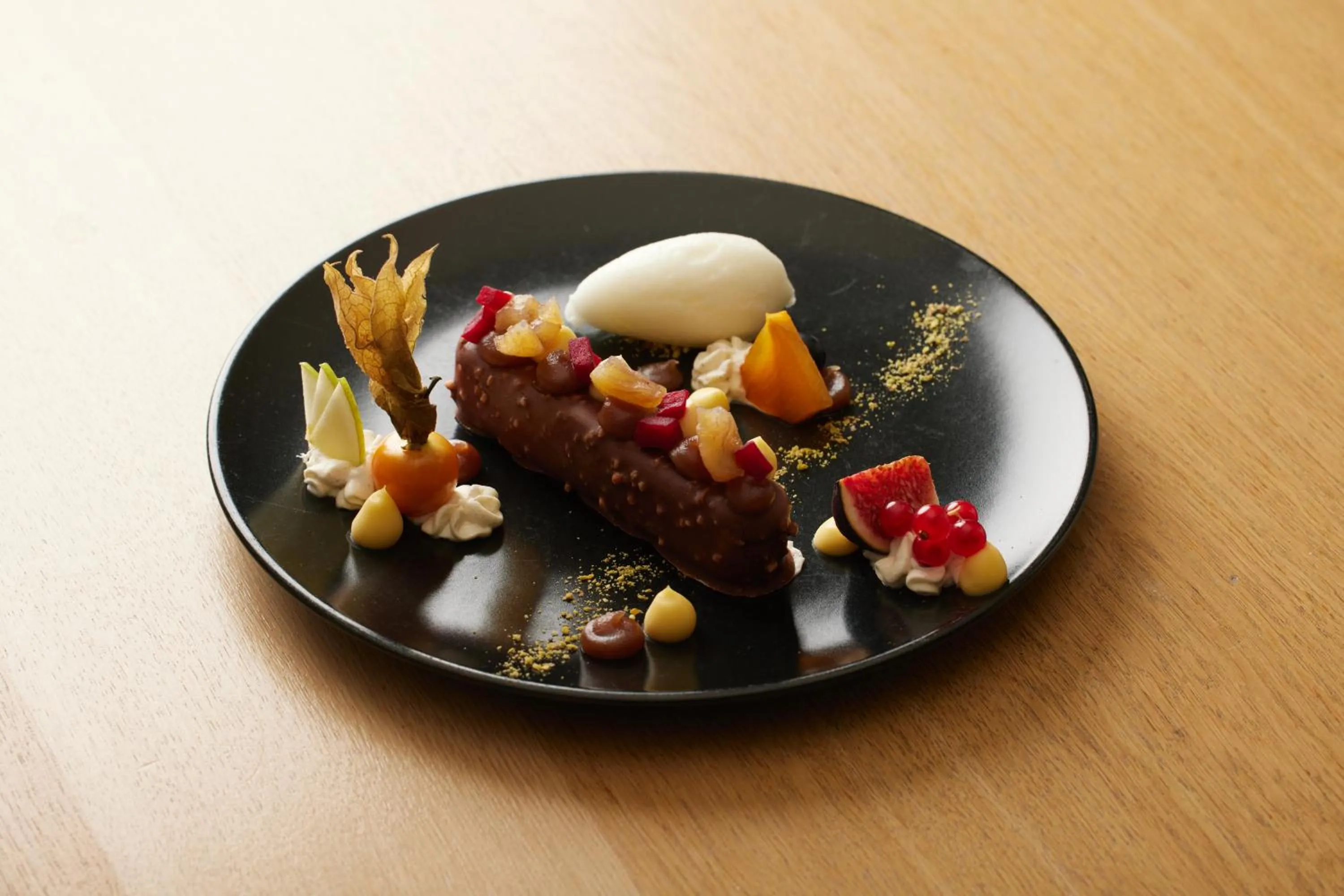 Restaurant/places to eat in Hotel Du Lac