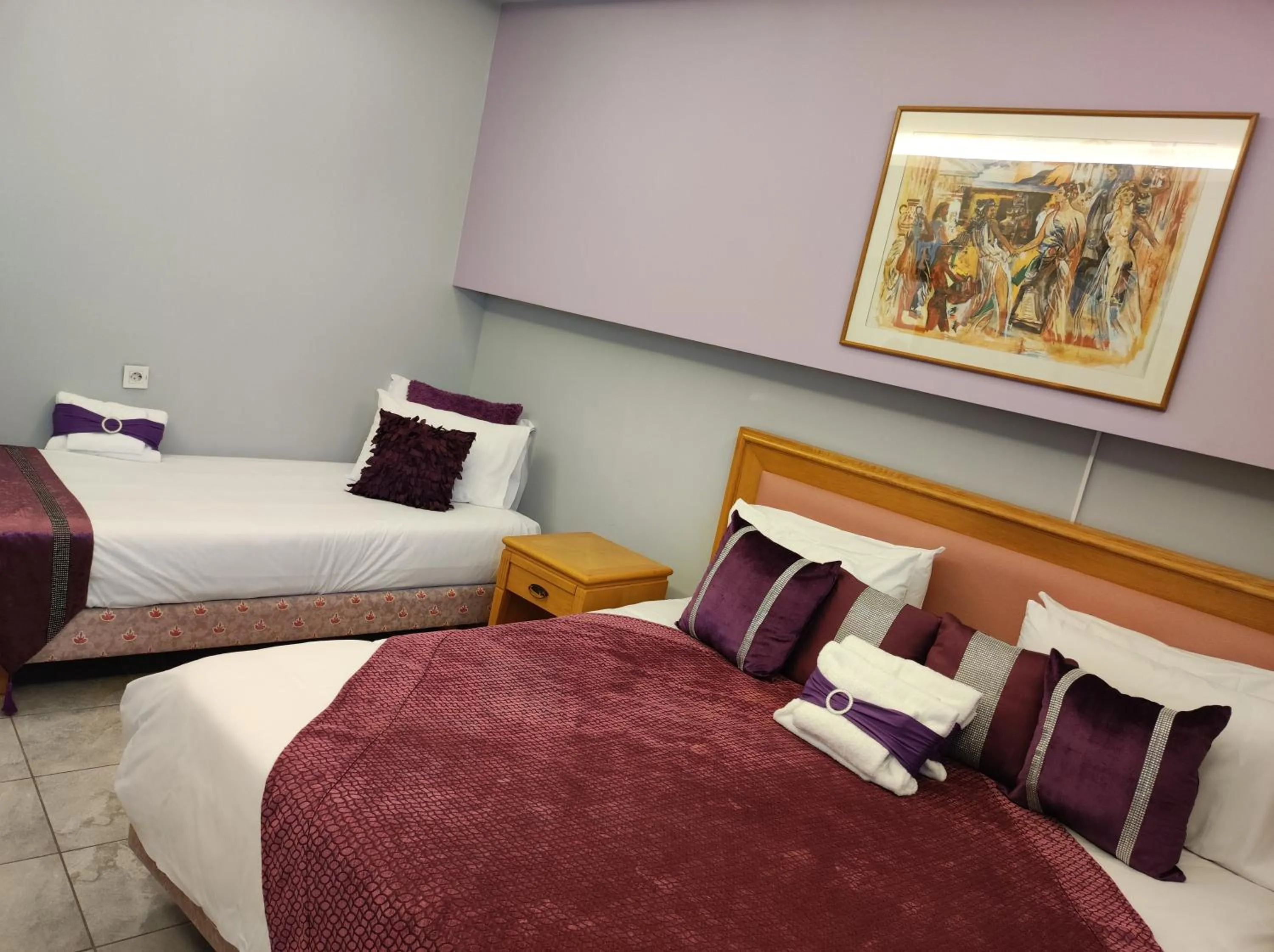 Bed in N E P center Hotel Rodos