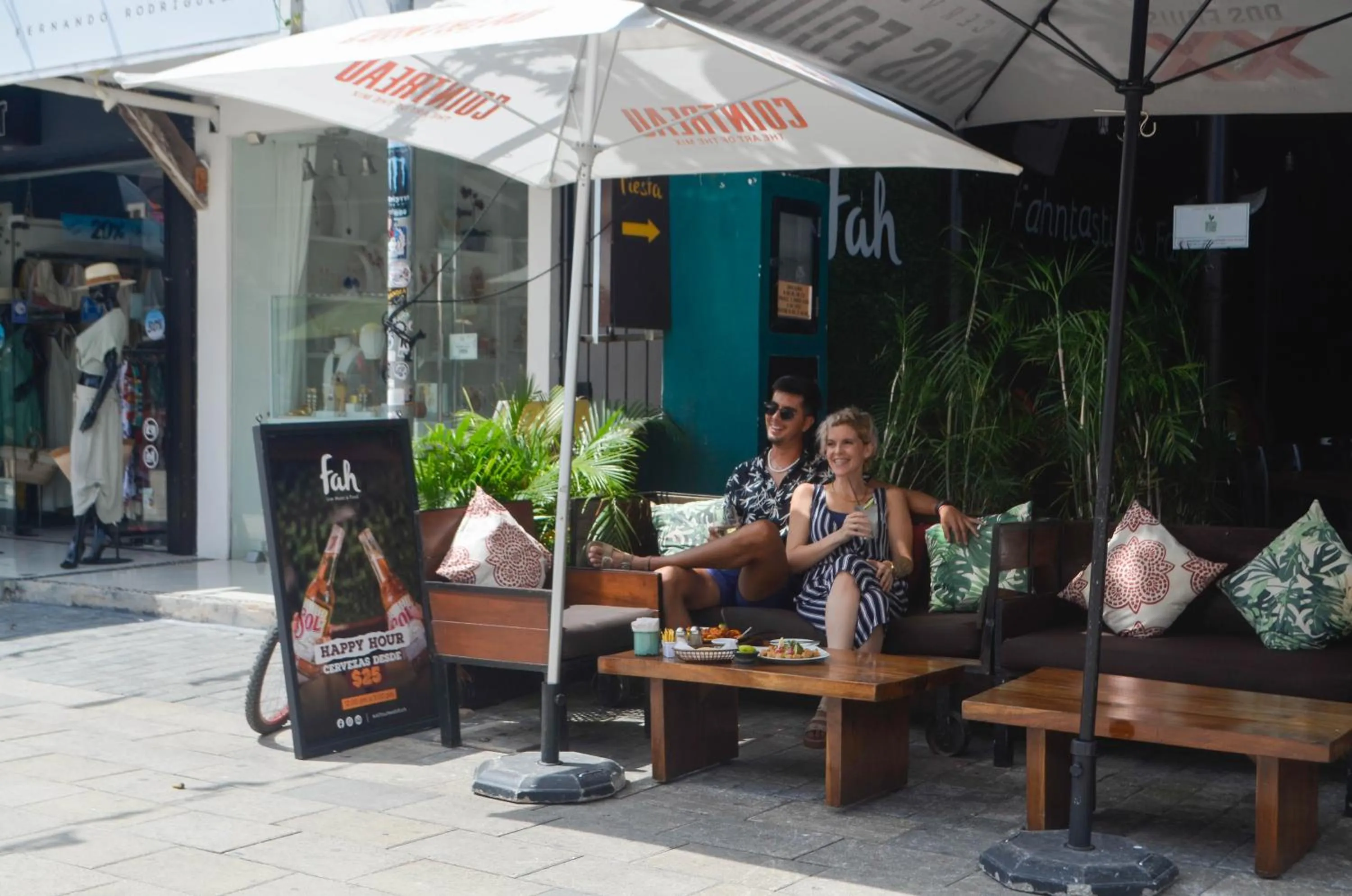 Restaurant/places to eat in Siesta Fiesta Hotel Adults Only - 5th Avenue