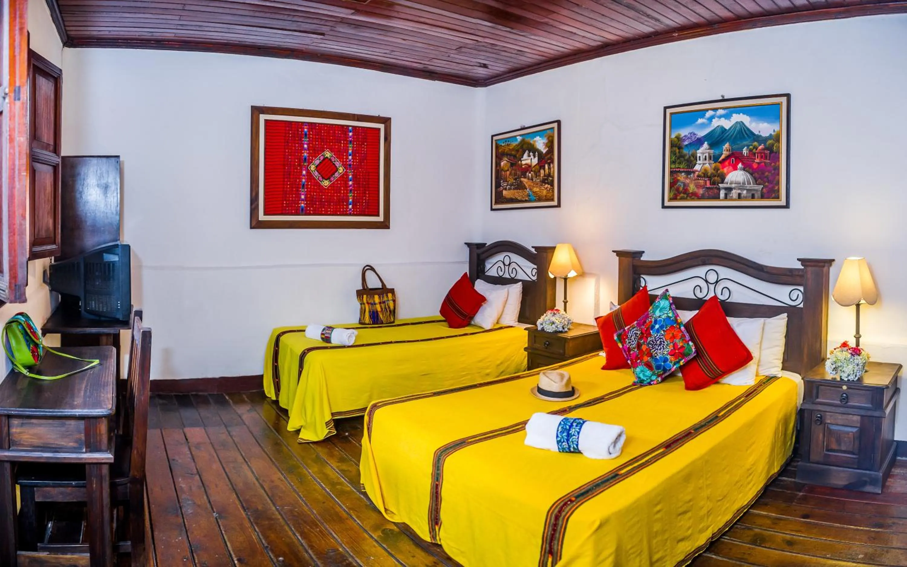 Photo of the whole room in Hotel Casa Antigua by AHS