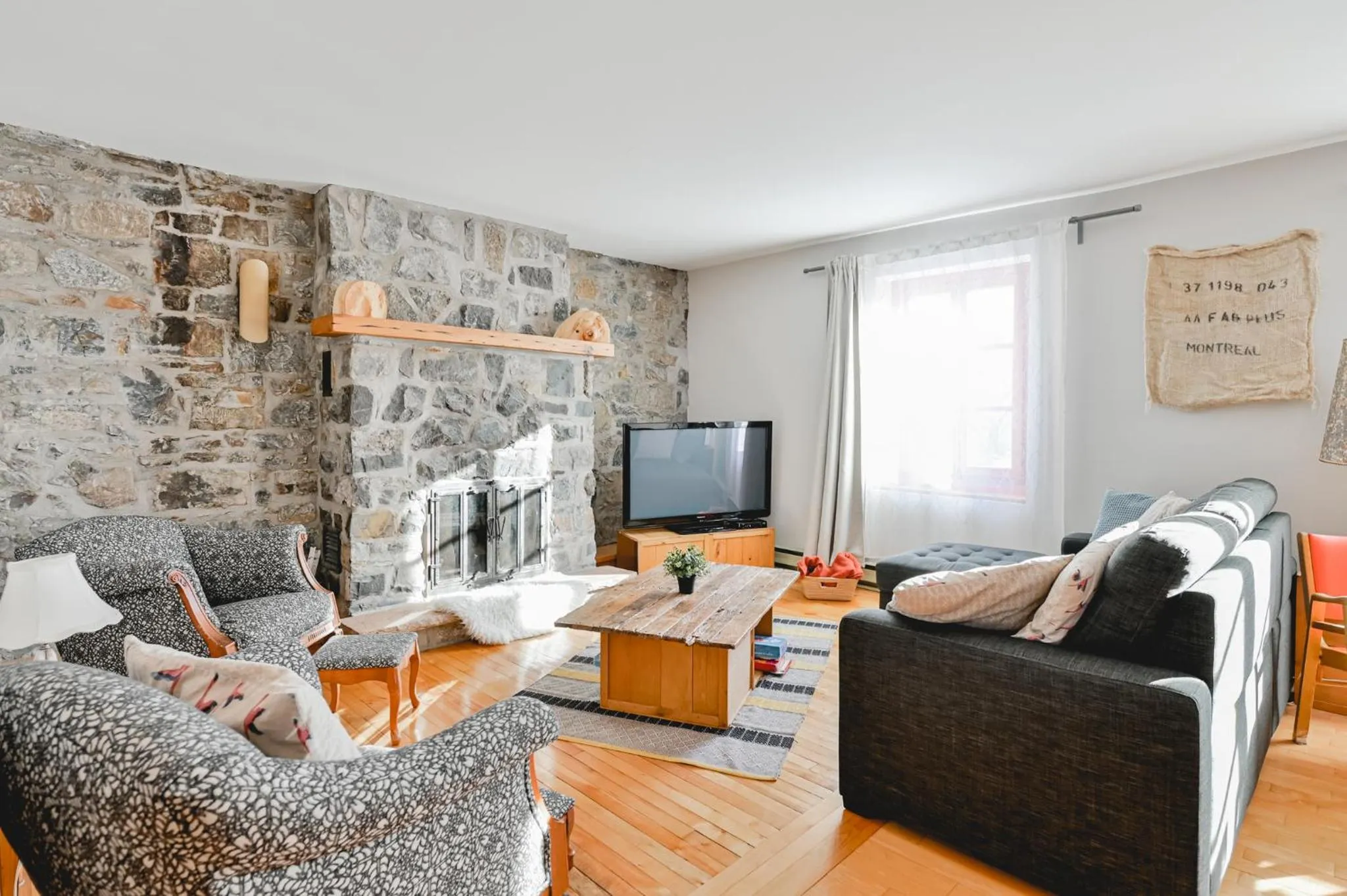 TV and multimedia in L'Auberge du QG