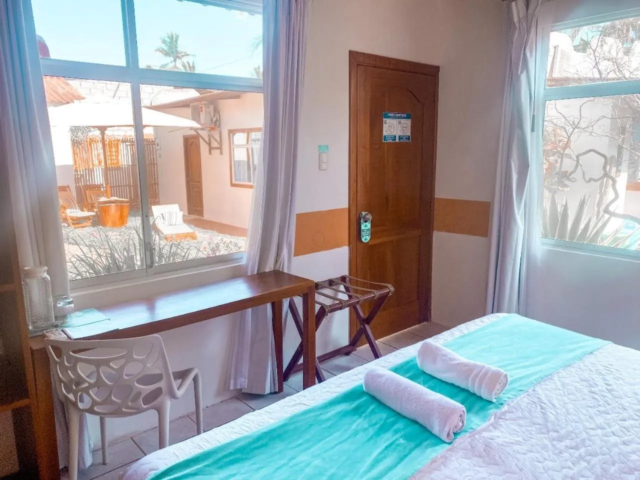 Garden view, Bed in Hotel Coral Blanco with high speed internet Starlink and Galapagos Tour Operator