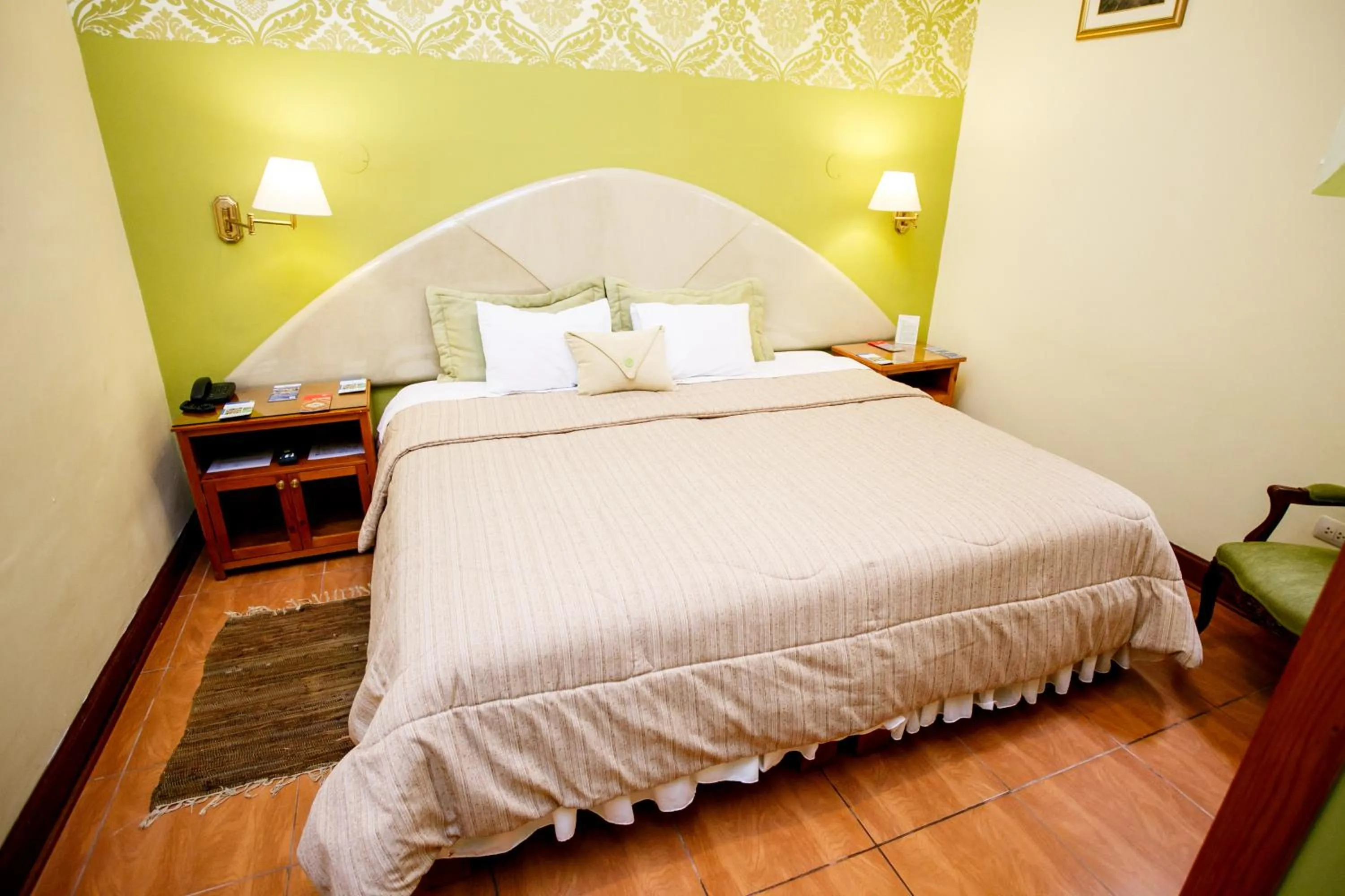 Photo of the whole room, Bed in Lima Wari Hotel Boutique