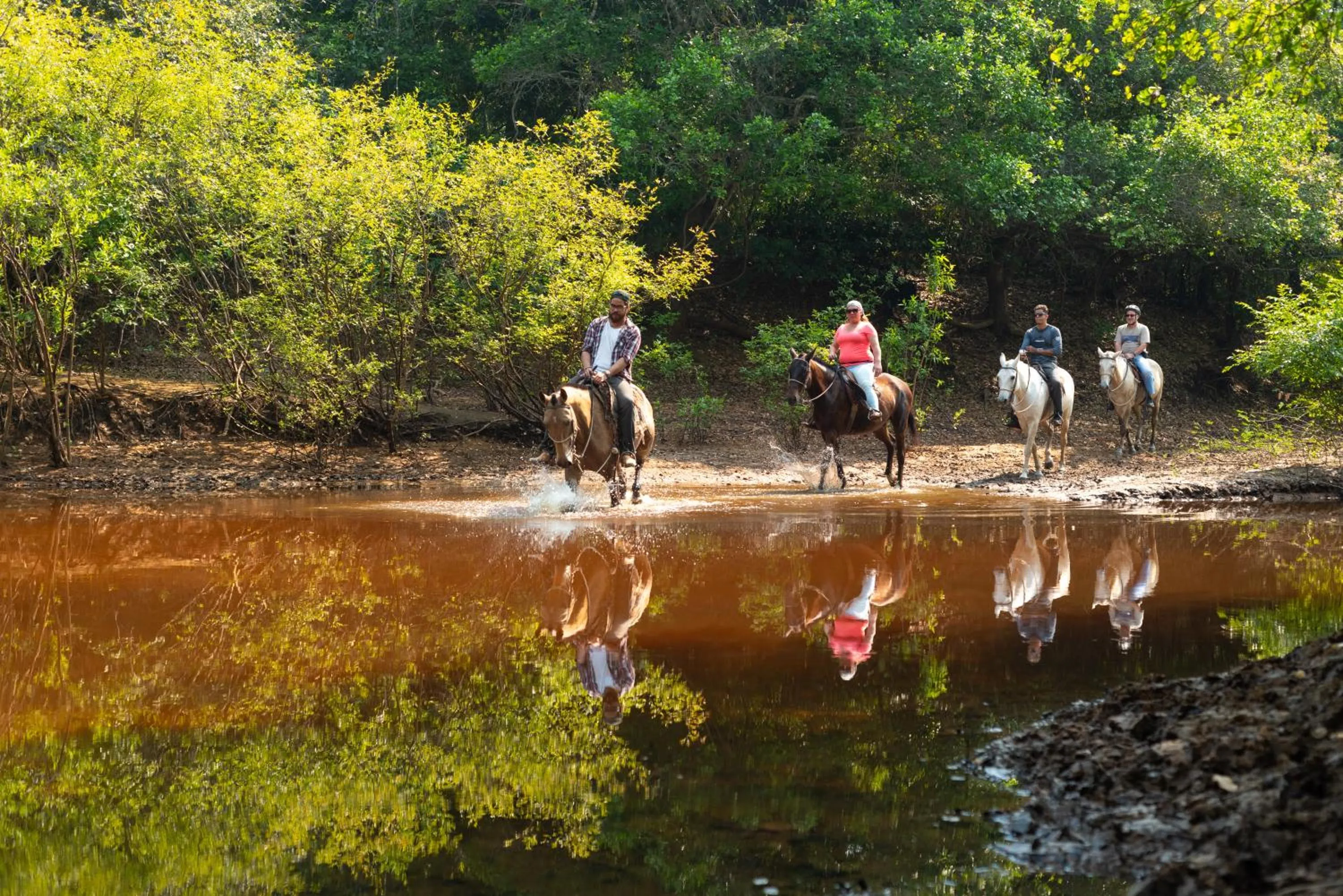 Horse-riding in Pousada Fazenda Xaraés