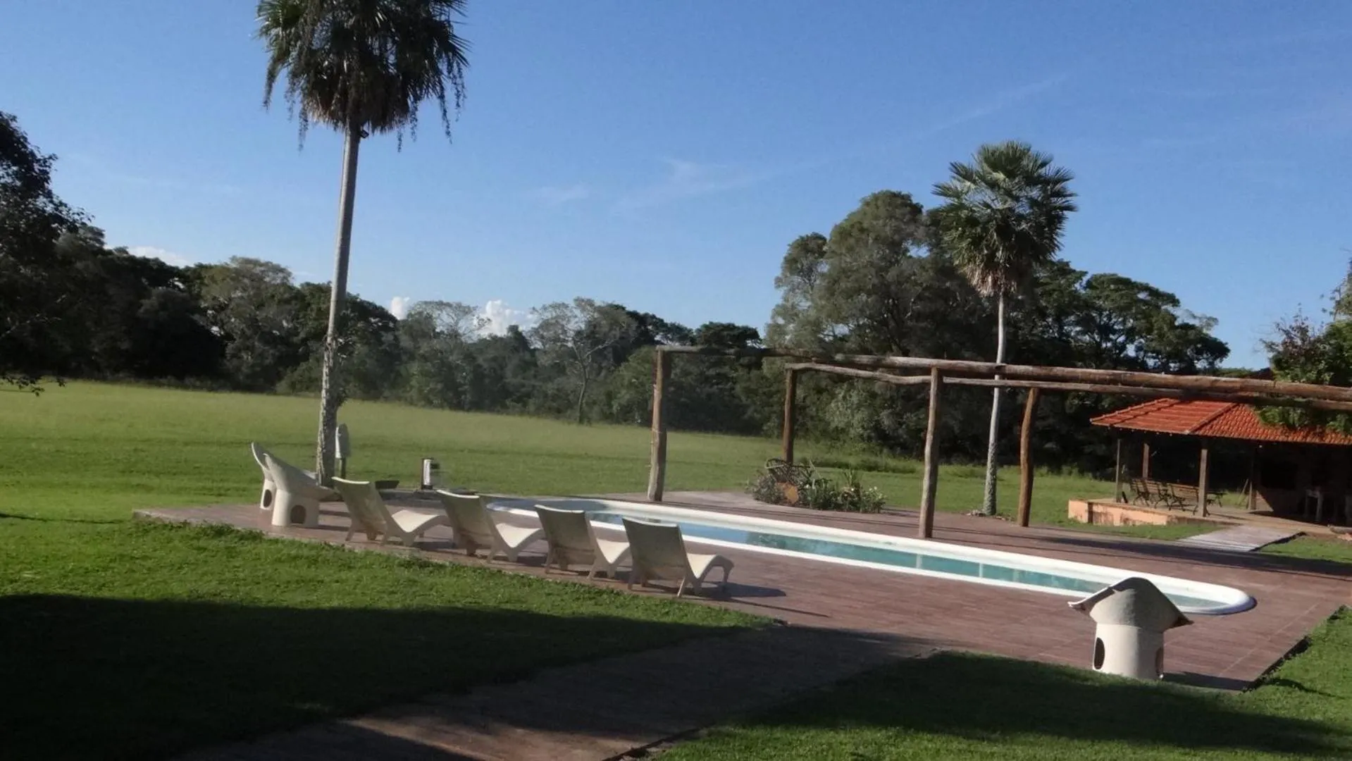Swimming pool in Pousada Fazenda Xaraés
