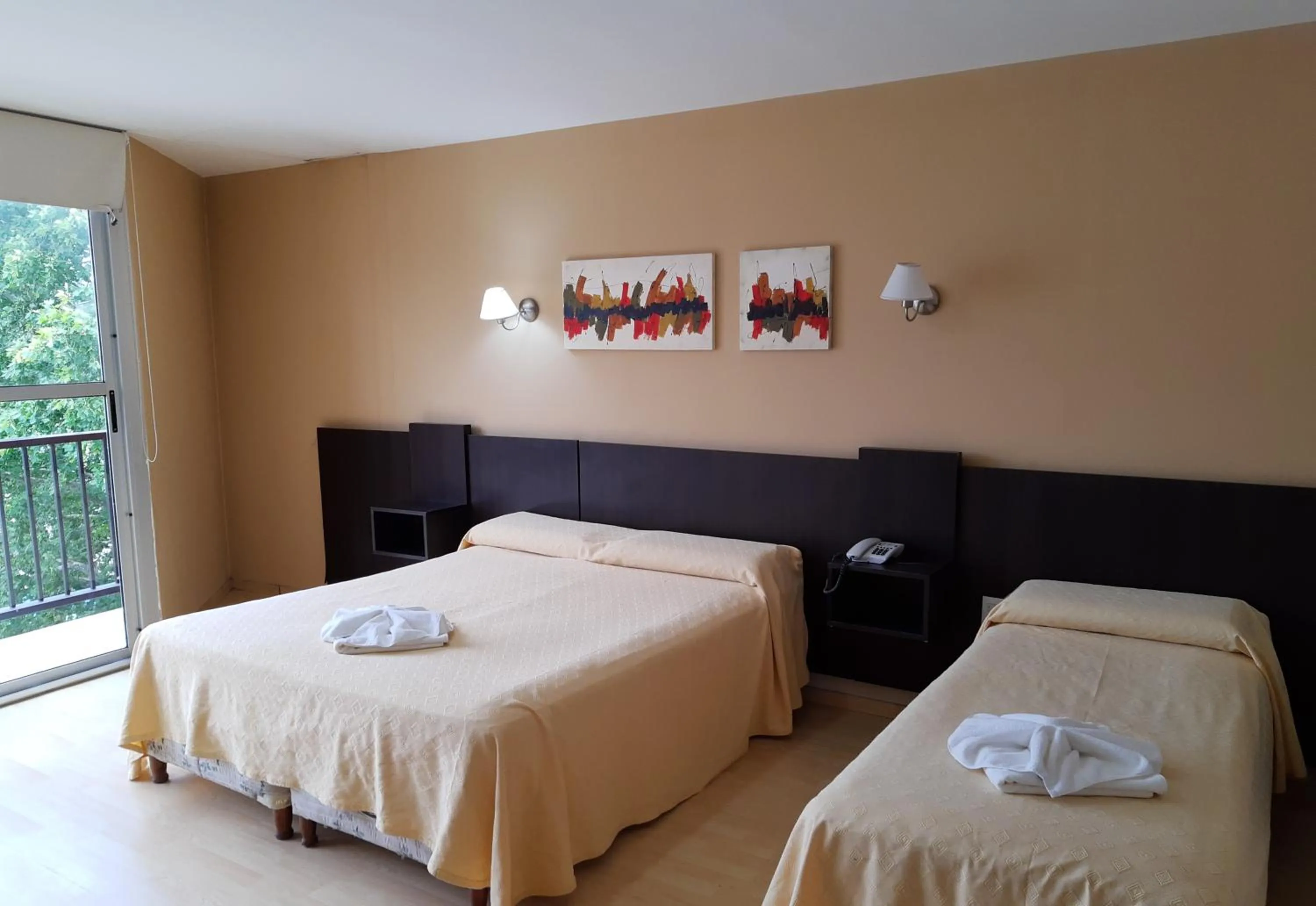 Bed in Hotel Presidente