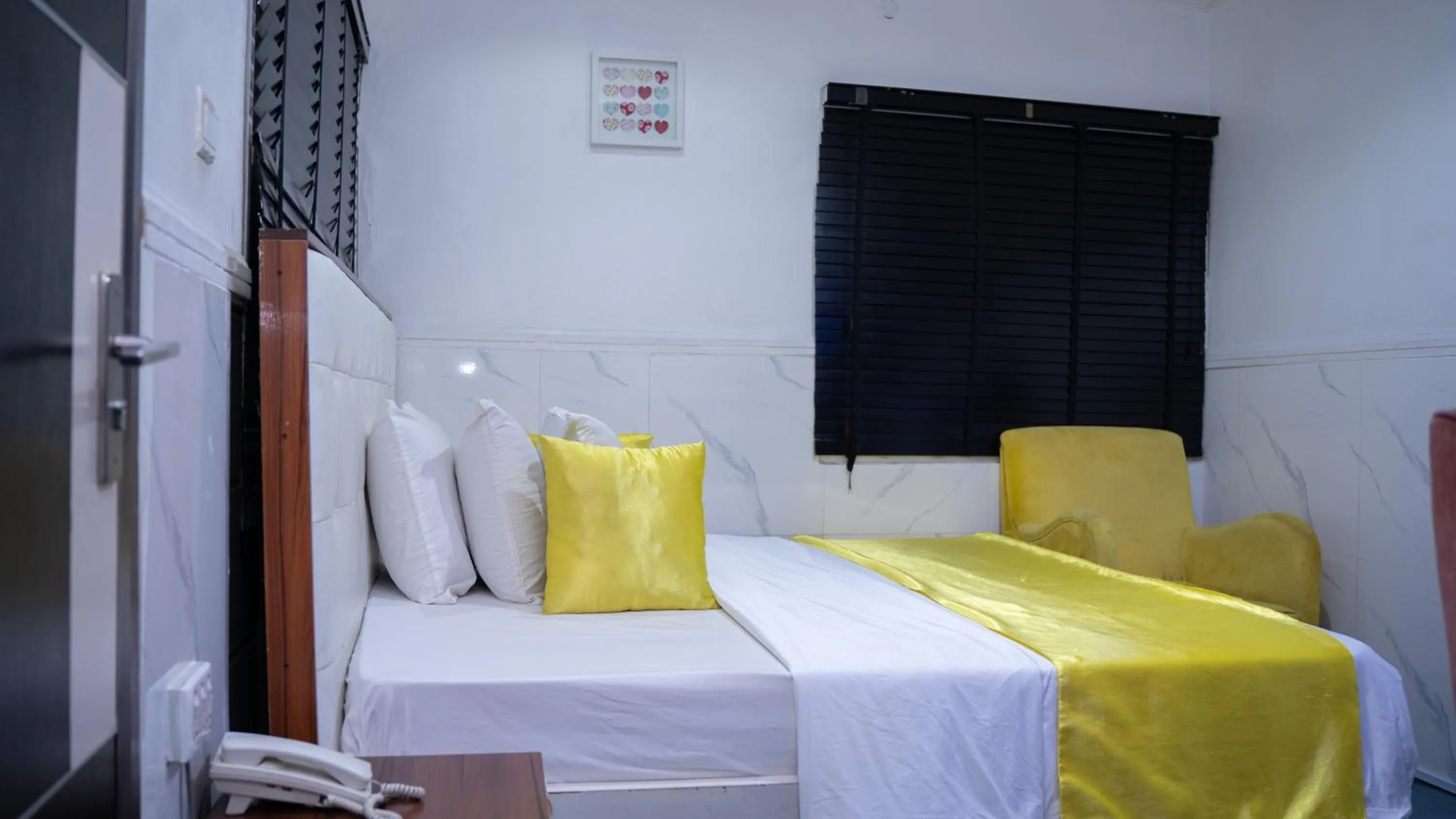 Bedroom, Bed in Sese Cottage