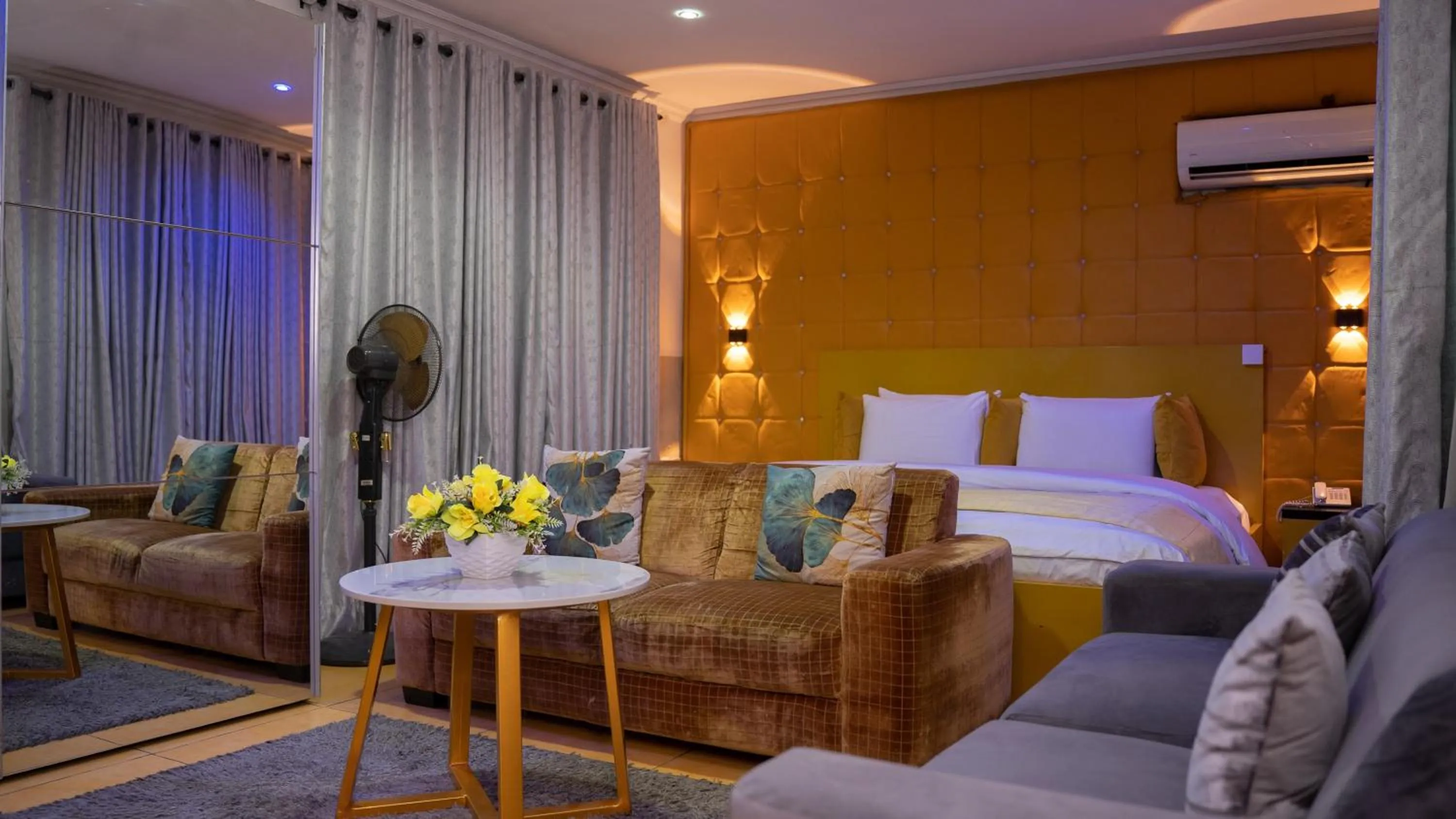 Photo of the whole room, Bed in Sese Cottage