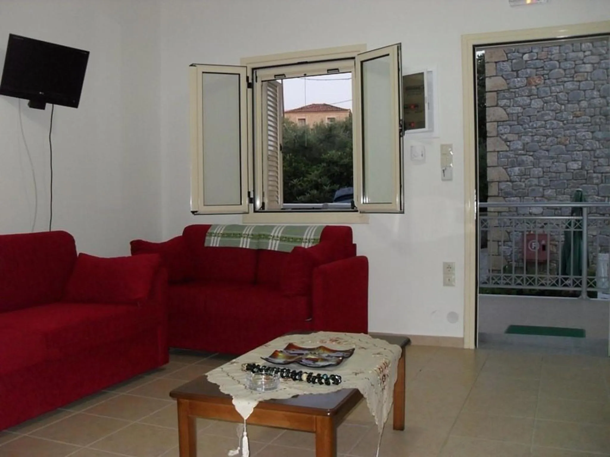 Living room in Manoleas Villas - Apartment 6