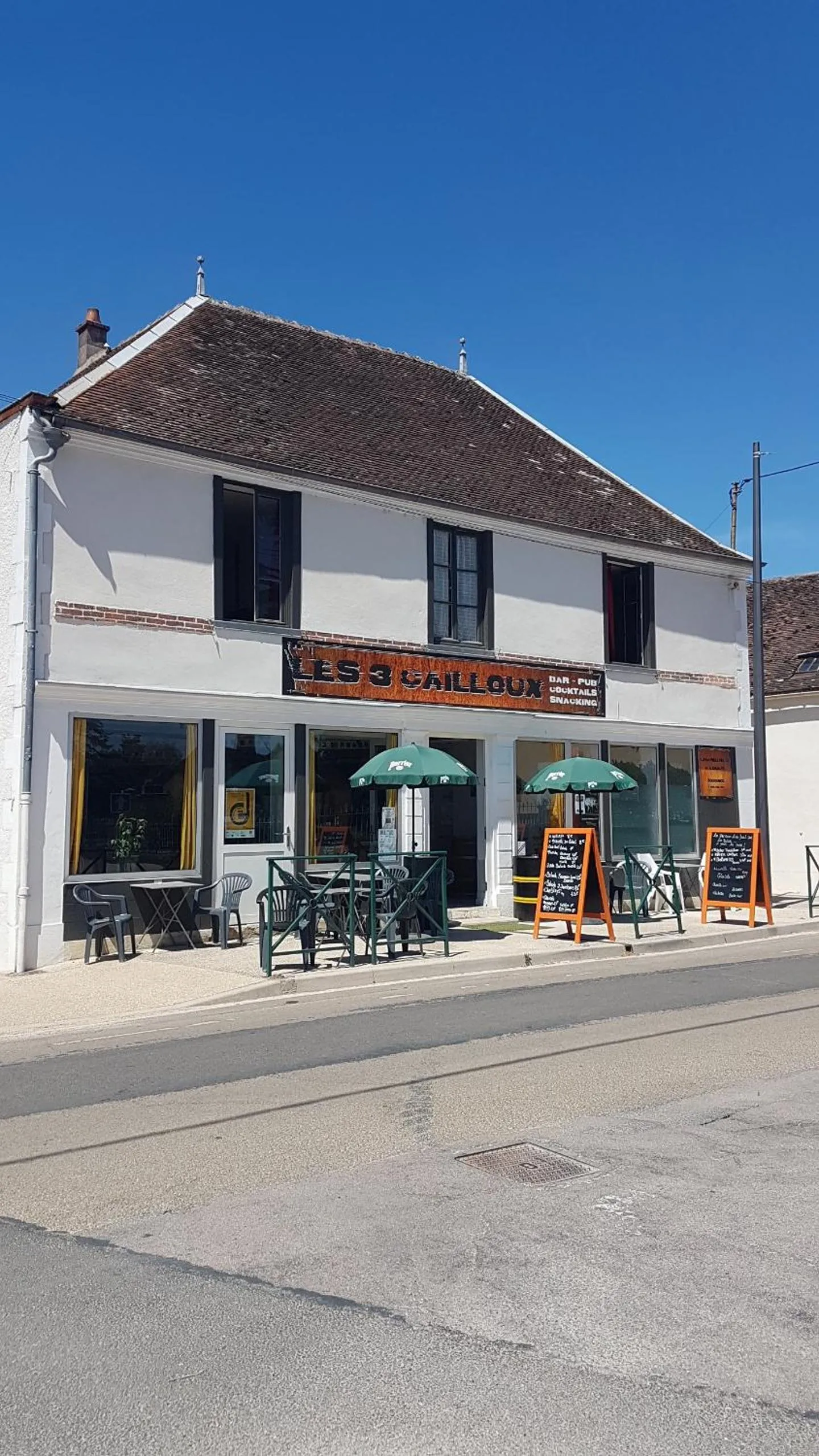 Les 3 Cailloux Bar Restaurant