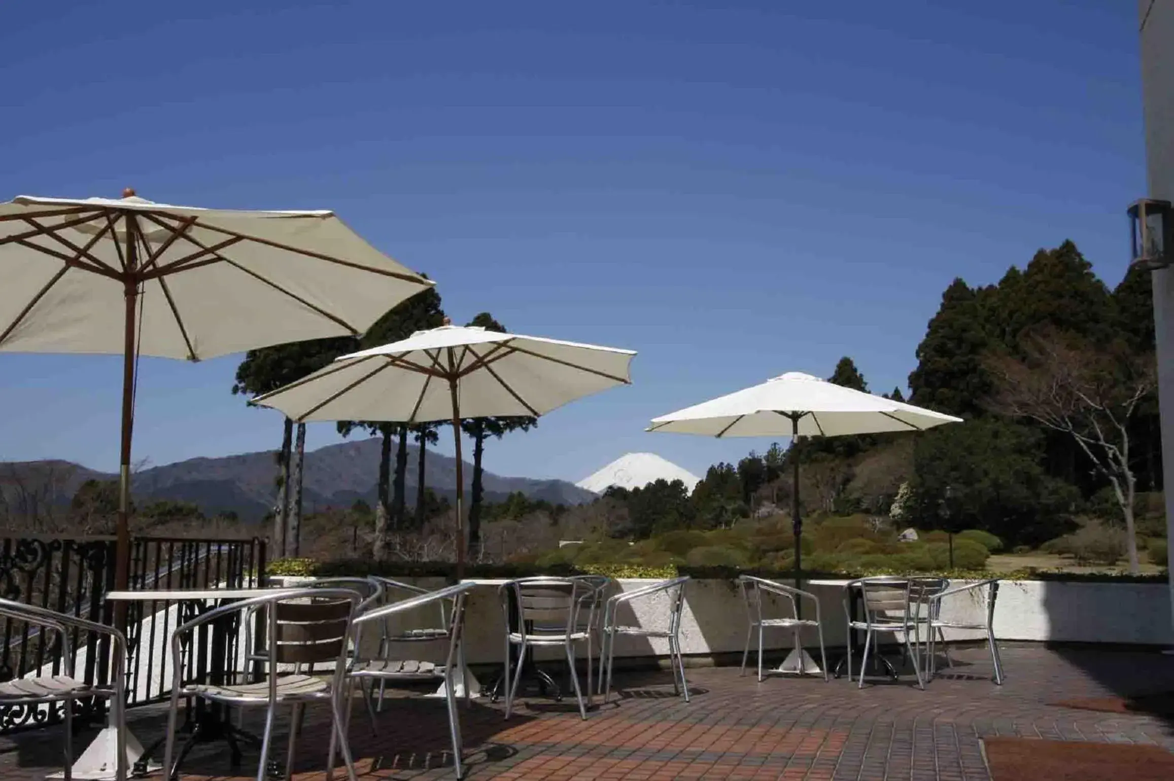 Lounge or bar in Odakyu Hotel de Yama Lounge or bar in Odakyu Hotel de Yama