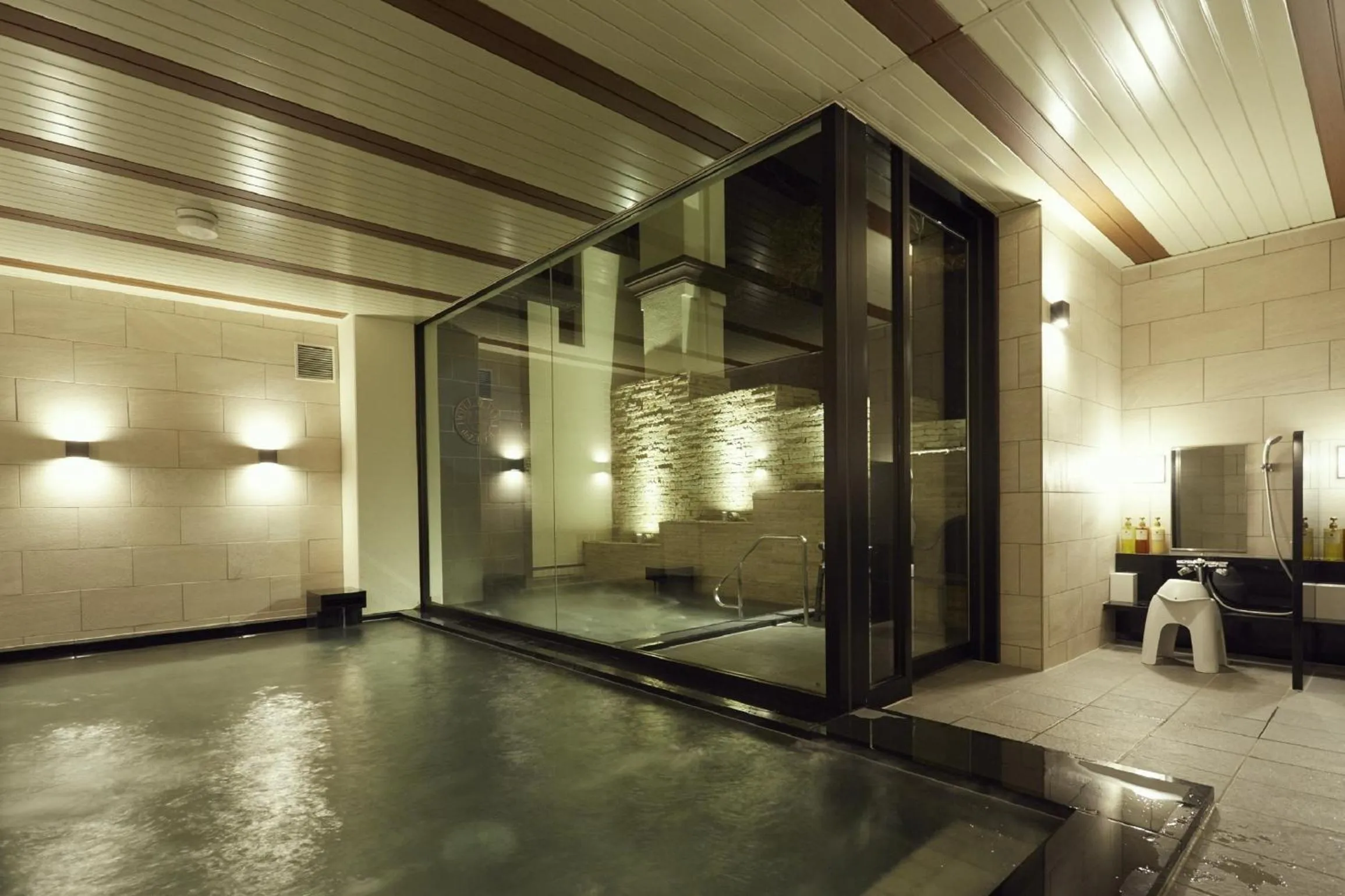 Public Bath in Odakyu Hotel de Yama