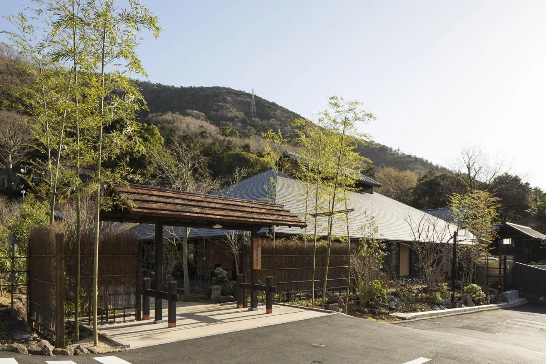 Nearby landmark in Odakyu Hotel de Yama