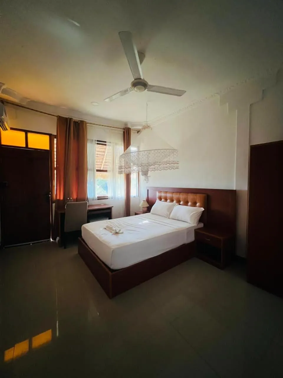 Photo of the whole room in Boshowa Villas