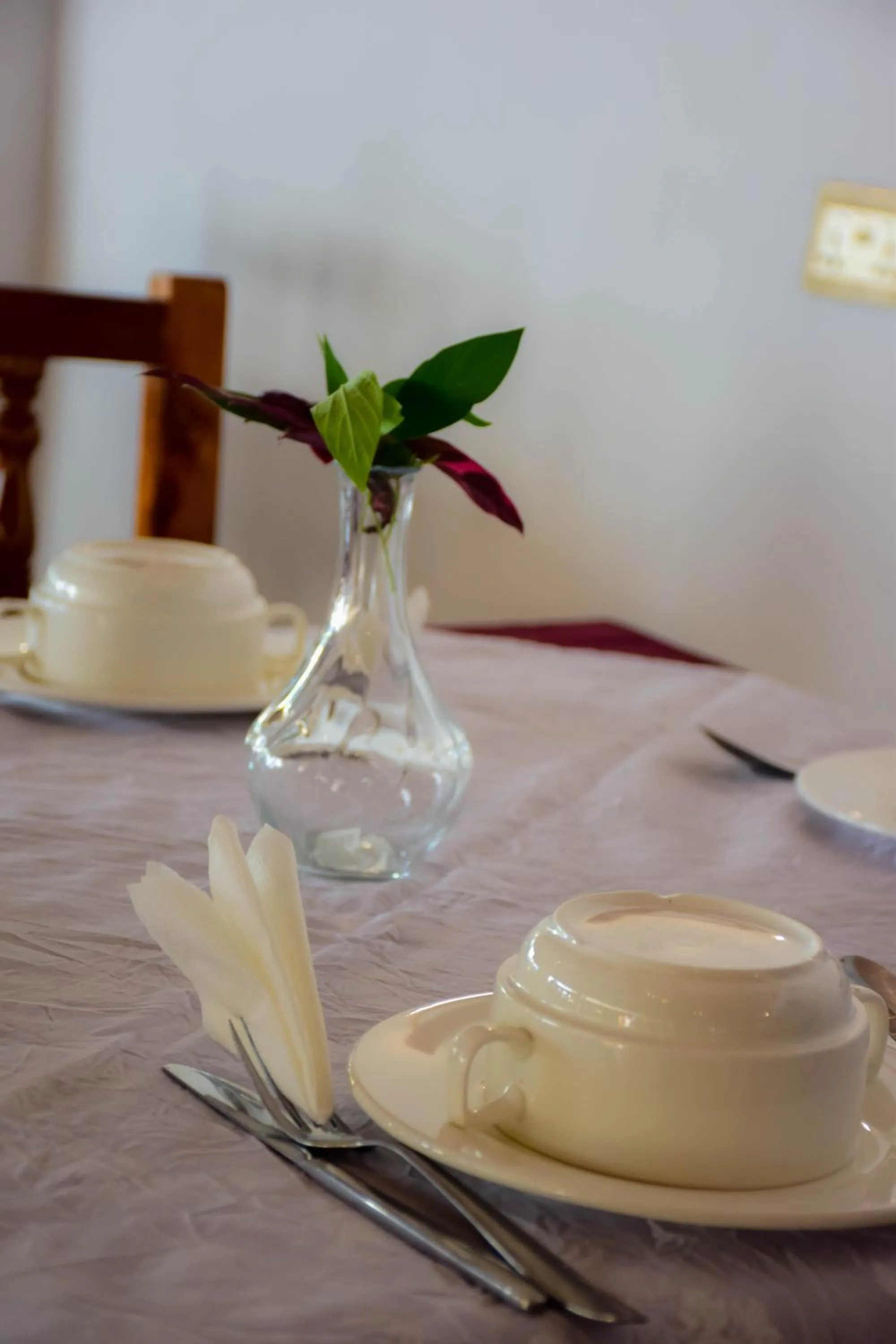 Restaurant/places to eat in Boshowa Villas