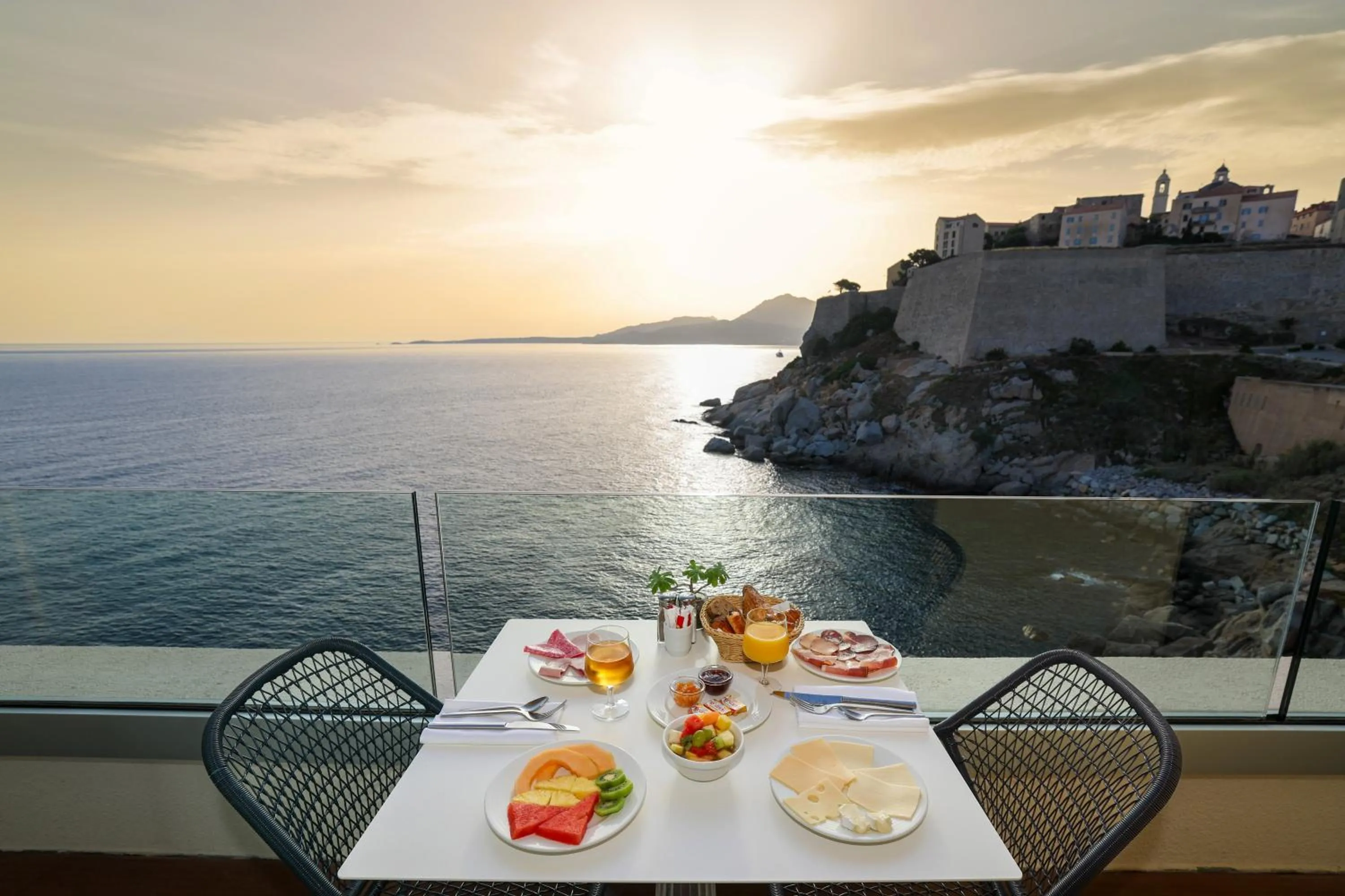 Buffet breakfast in Hotel Saint Christophe