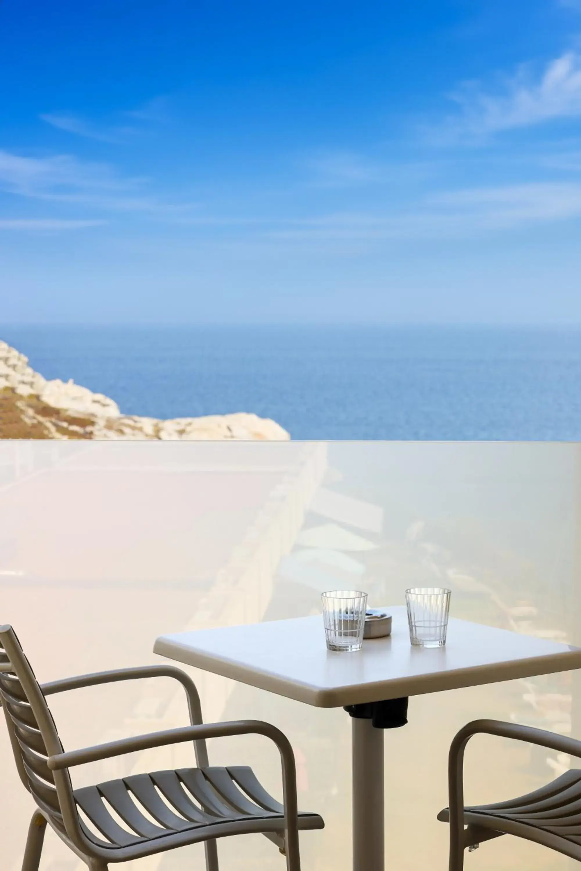 Superior Twin Room with Front Sea View in Hotel Saint Christophe Superior Twin Room with Front Sea View in Hotel Saint Christophe