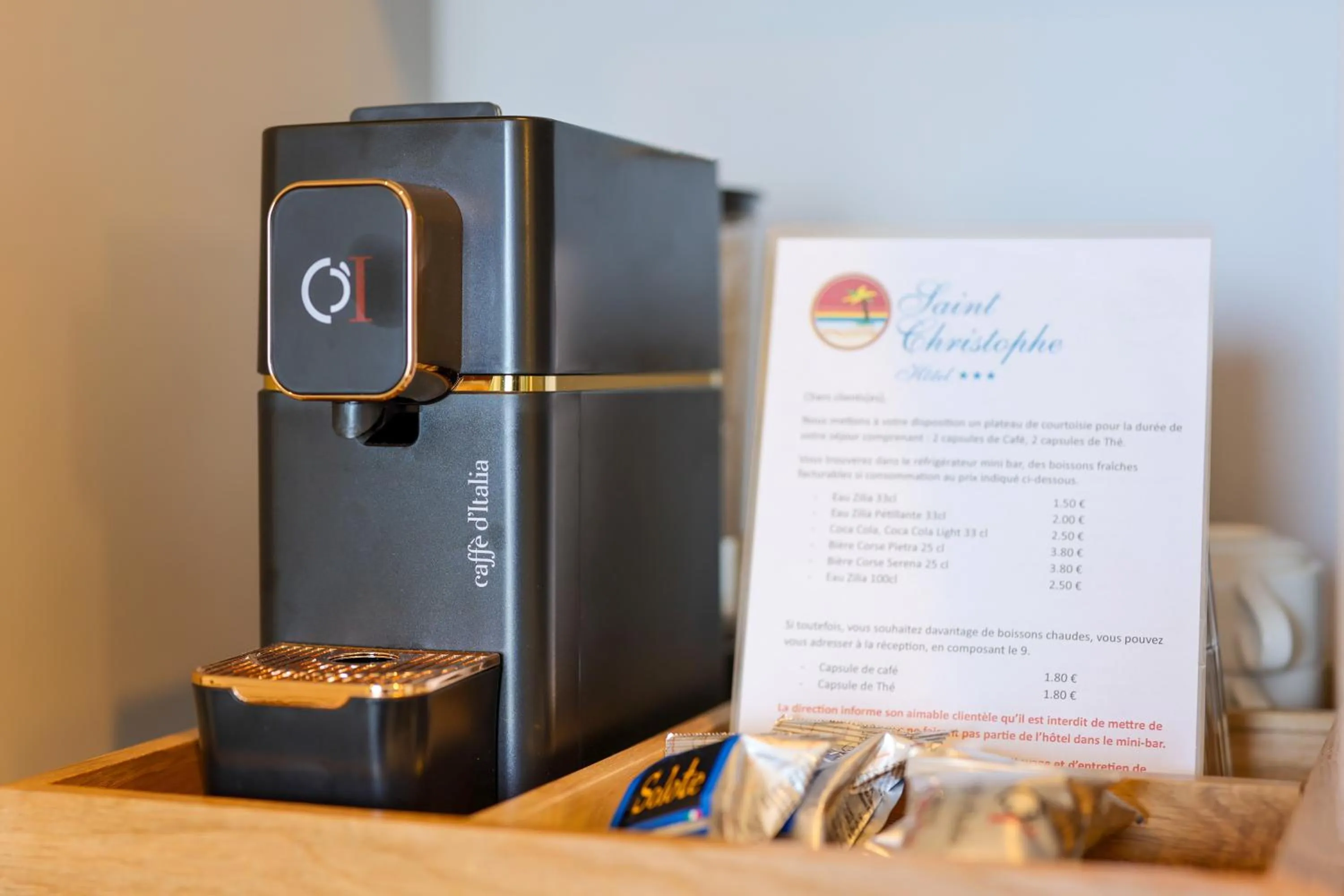 Coffee/tea facilities in Hotel Saint Christophe