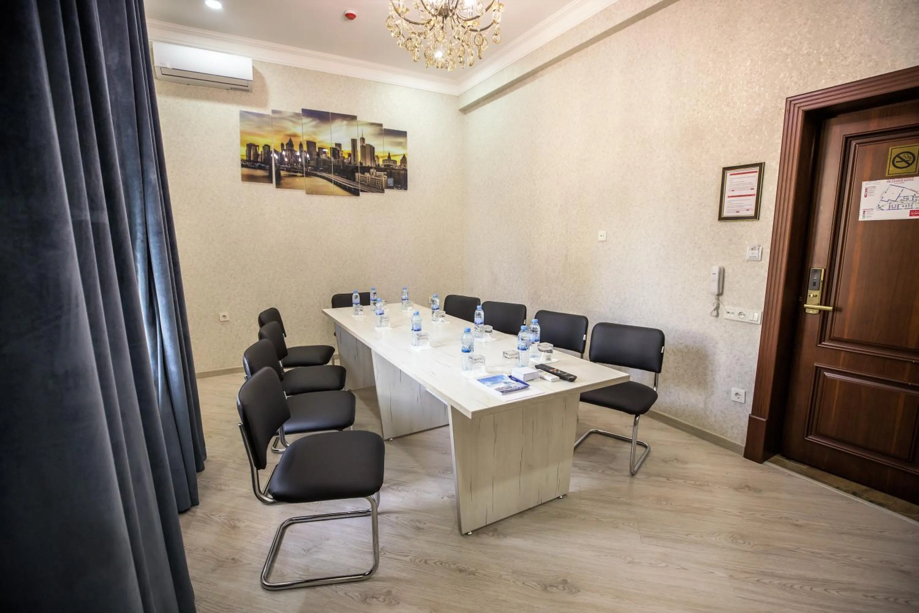Meeting/conference room in Leader Hotel