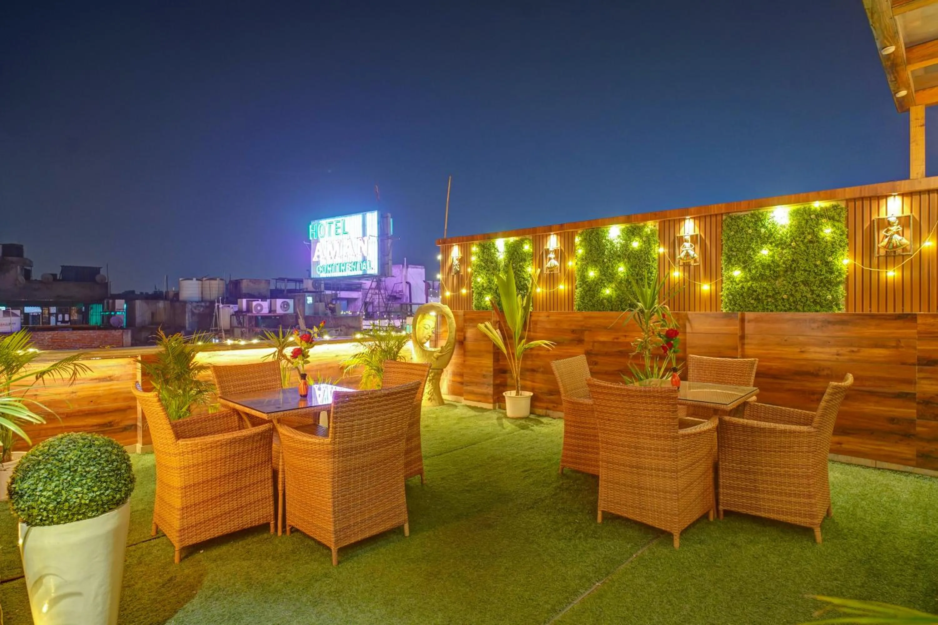 Night in Hotel Gold Palace - 03 Mins Walk From New Delhi Railway Station