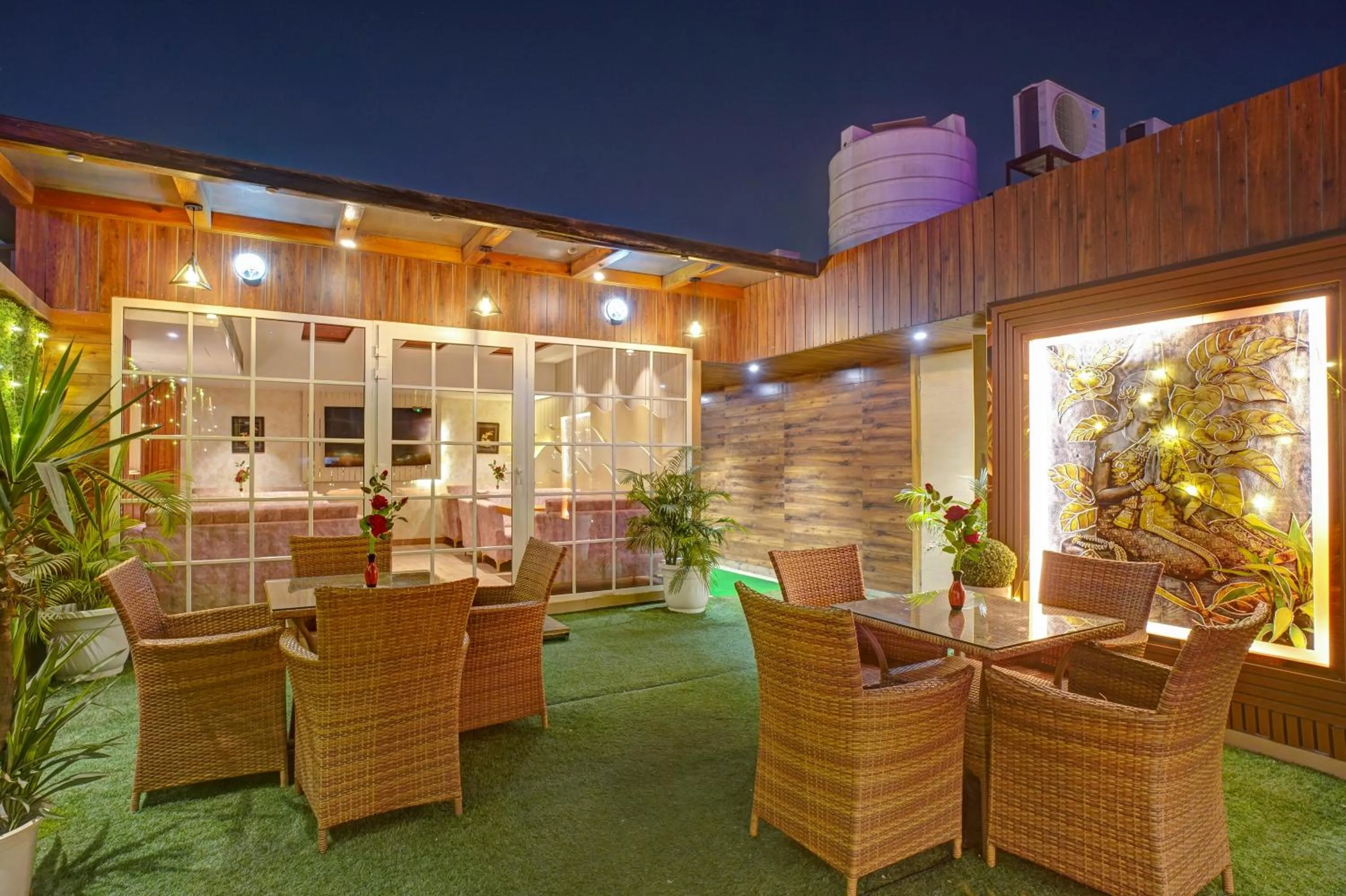 Patio in Hotel Gold Palace - 03 Mins Walk From New Delhi Railway Station