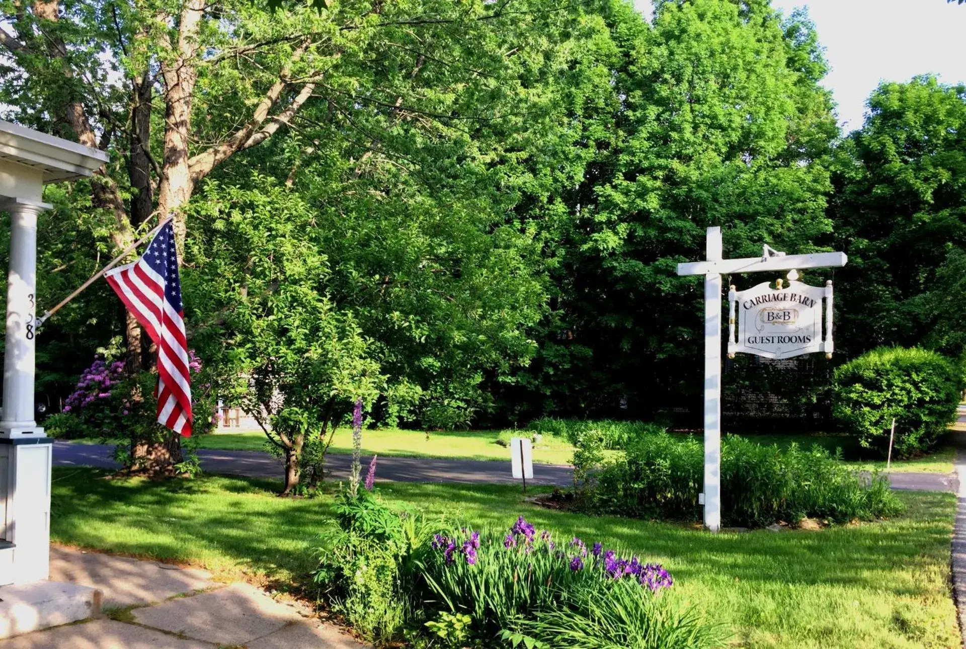 Carriage Barn Inn Carriage Barn Inn