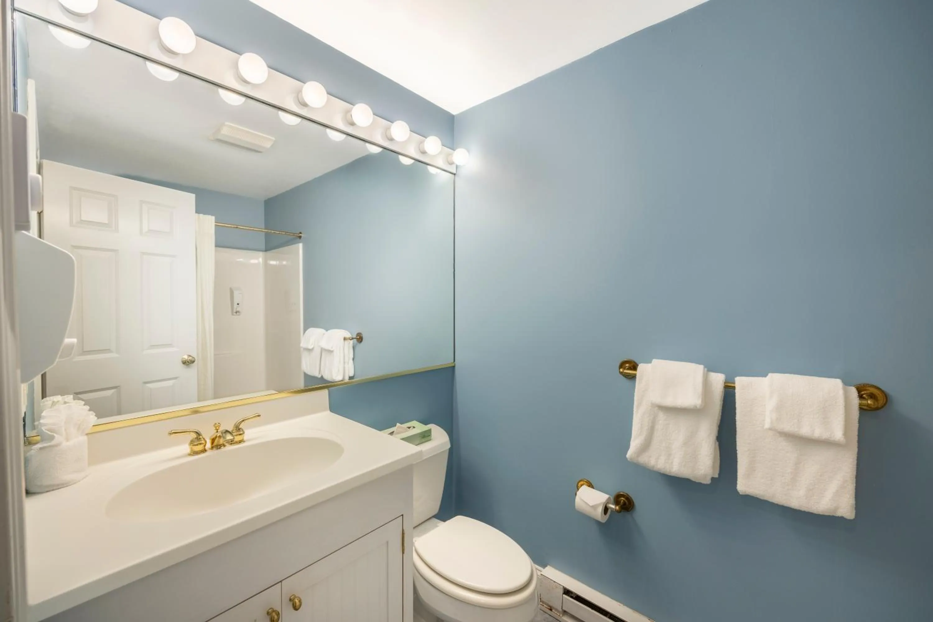 Shower in Beachside Village Resort