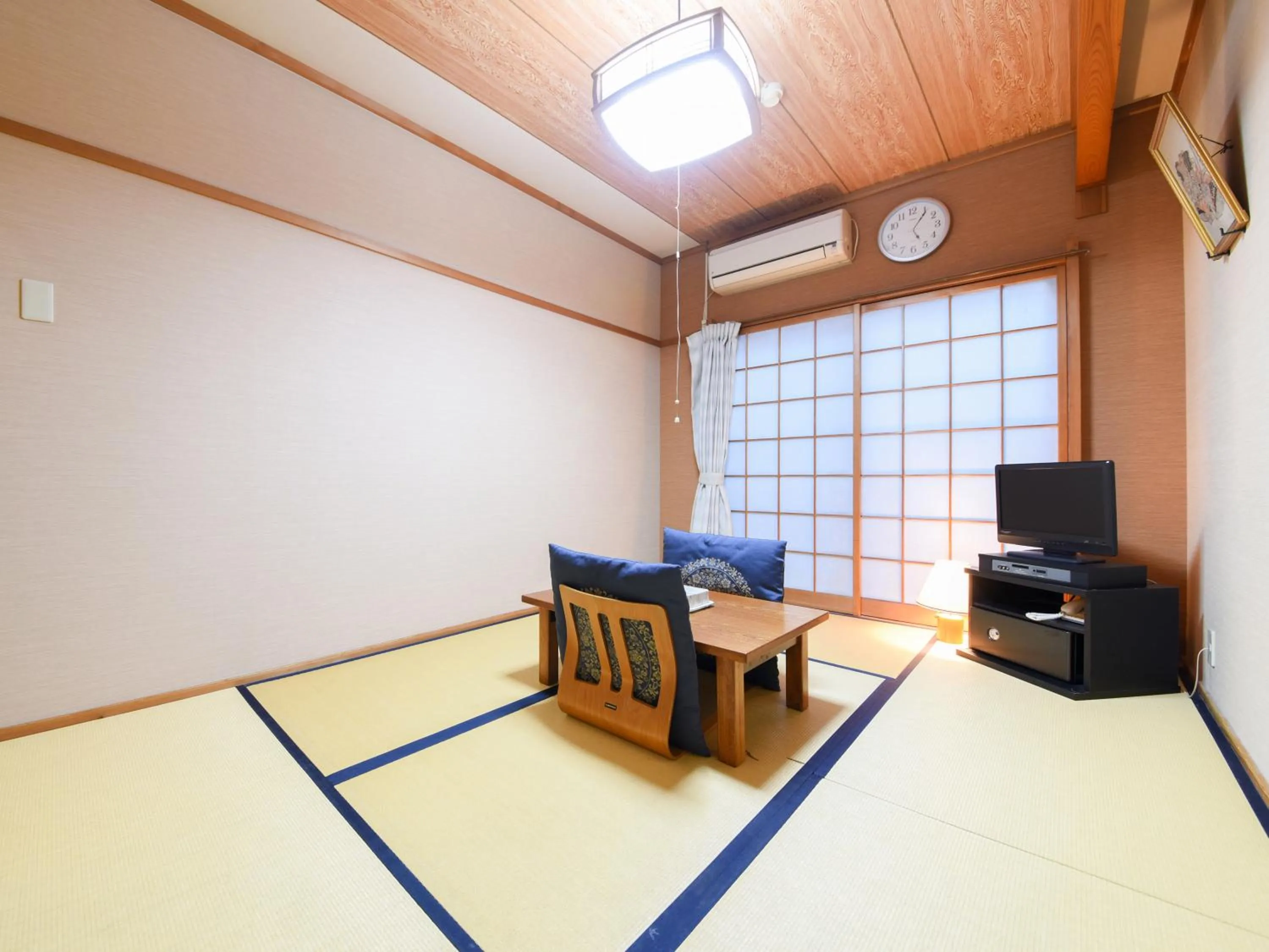 Photo of the whole room in Tanegashima Araki Hotel