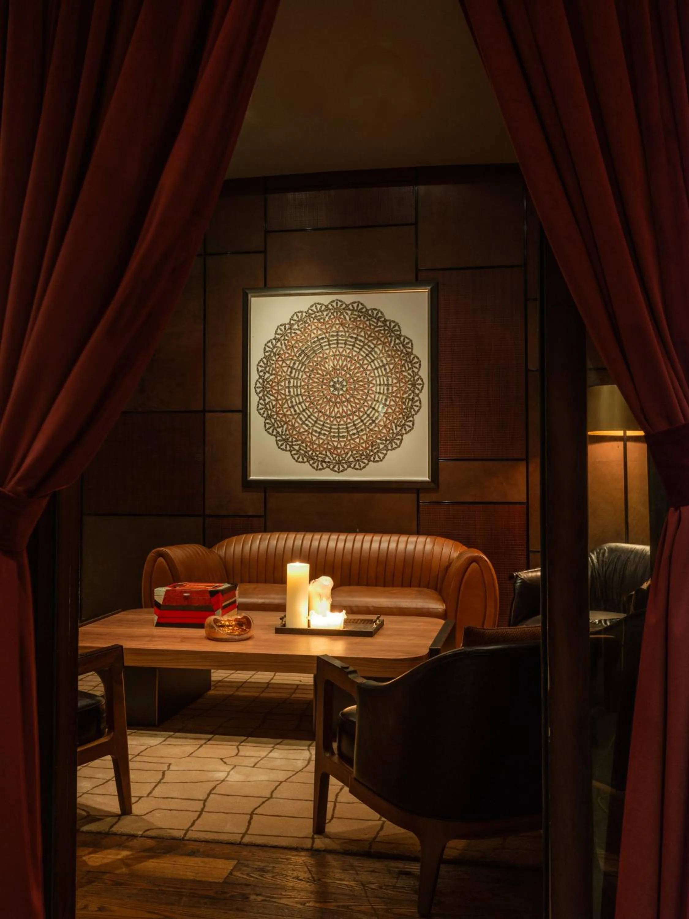 Lounge or bar in Rosewood Abu Dhabi